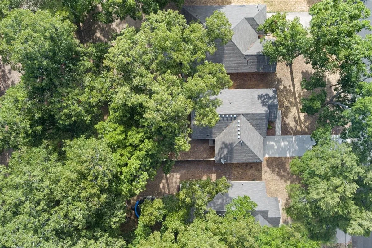 Single Family Residence For Sale in Mc Lennan County , 1212 Spring Street, Waco, Texas 76704, 2 Bedroom, 1 Bathroom, 1 Garage spaces, 912 Sqft, built in 2003, mls#21388325, Real Estate Agent in Waco, Homes For Sale in Mc Lennan county, Homes For Sale in Waco, Realtor in Waco Texas, Real Estate Brokerage Independent Realty Texas, Luminita Cordes Realtor