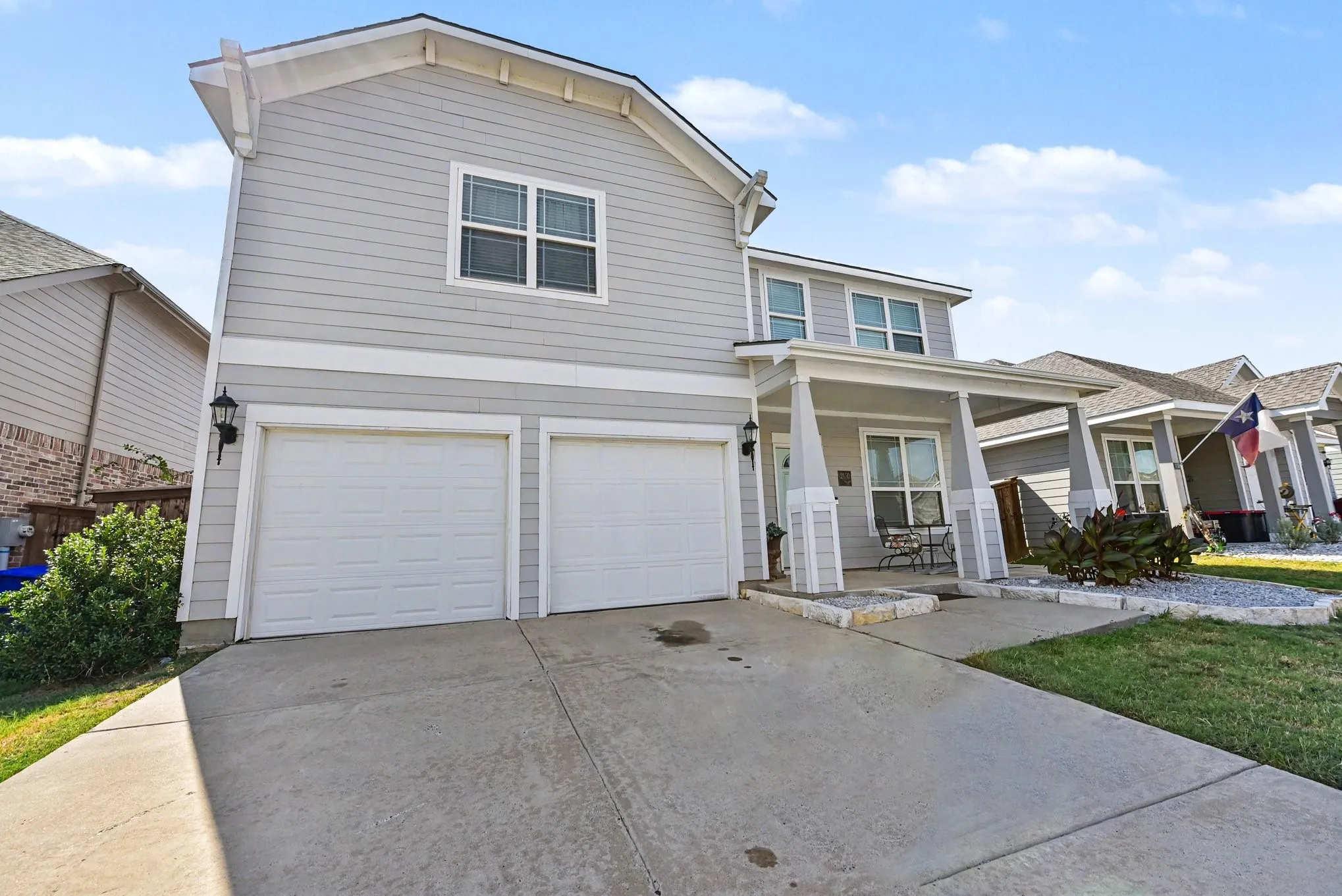 Single Family Residence For Sale in Rockwall County , 2150 Clear Branch Way, Royse City, Texas 75189, 5 Bedroom, 4 Bathroom, 2 Garage spaces, 2,490 Sqft, built in 2019, mls#21390240, Real Estate Agent in Royse City, Homes For Sale in Rockwall county, Homes For Sale in Royse City, Realtor in Royse City Texas, Real Estate Brokerage Independent Realty Texas, Luminita Cordes Realtor