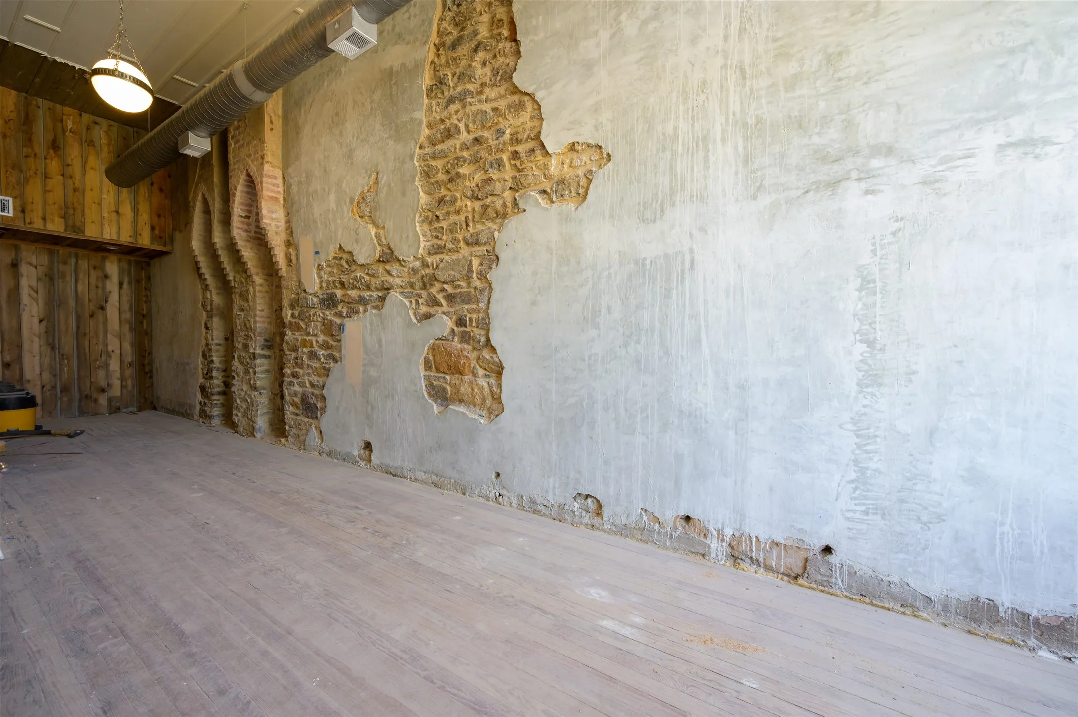 Retail For Rent in Grayson County , 120 W Main Street, Denison, Texas 75021, 0, 0, Garage spaces, 0 Sqft, built in 1898, mls#21390232, Real Estate Agent in Denison, Homes For Rent in Grayson county, Homes For Rent in Denison, Realtor in Denison Texas, Real Estate Brokerage Independent Realty Texas, Luminita Cordes Realtor