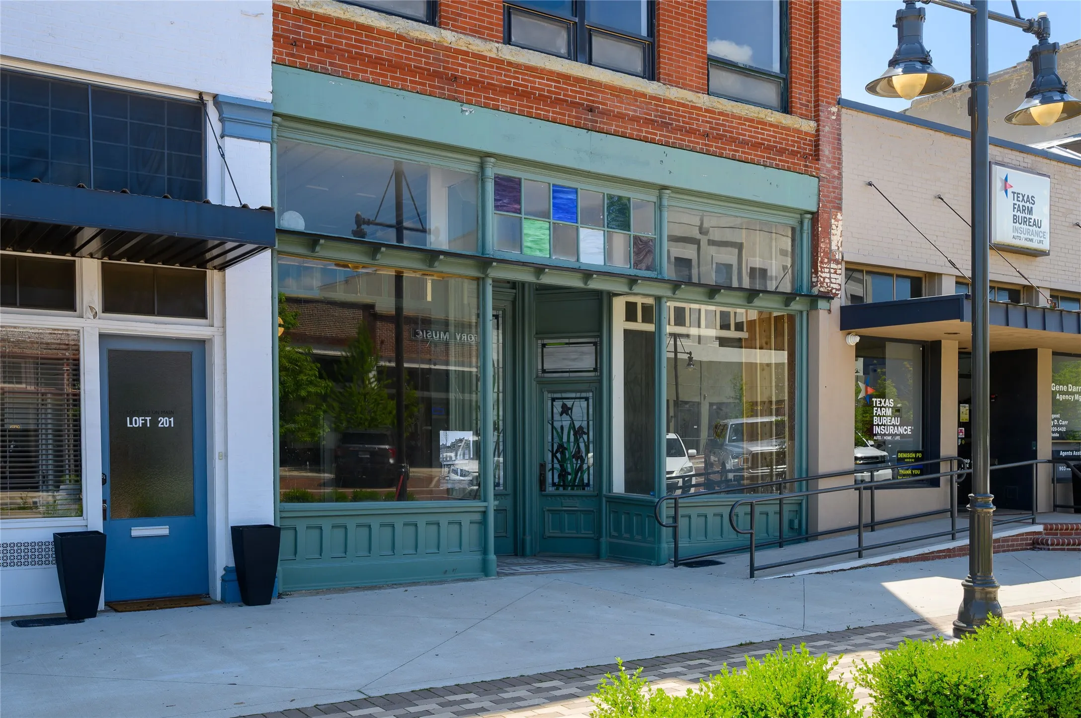 Retail For Rent in Grayson County , 120 W Main Street, Denison, Texas 75021, 0, 0, Garage spaces, 0 Sqft, built in 1898, mls#21390232, Real Estate Agent in Denison, Homes For Rent in Grayson county, Homes For Rent in Denison, Realtor in Denison Texas, Real Estate Brokerage Independent Realty Texas, Luminita Cordes Realtor