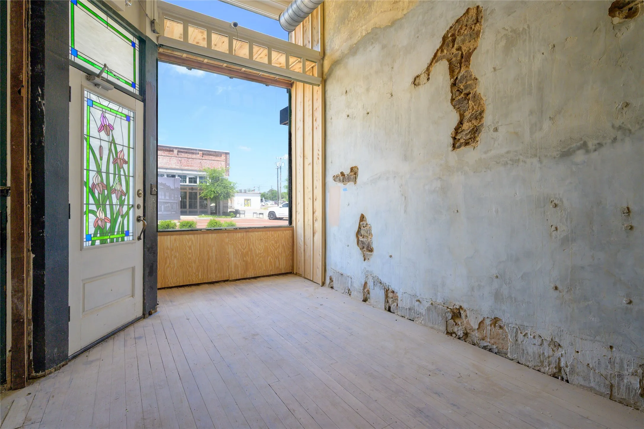 Retail For Rent in Grayson County , 120 W Main Street, Denison, Texas 75021, 0, 0, Garage spaces, 0 Sqft, built in 1898, mls#21390232, Real Estate Agent in Denison, Homes For Rent in Grayson county, Homes For Rent in Denison, Realtor in Denison Texas, Real Estate Brokerage Independent Realty Texas, Luminita Cordes Realtor