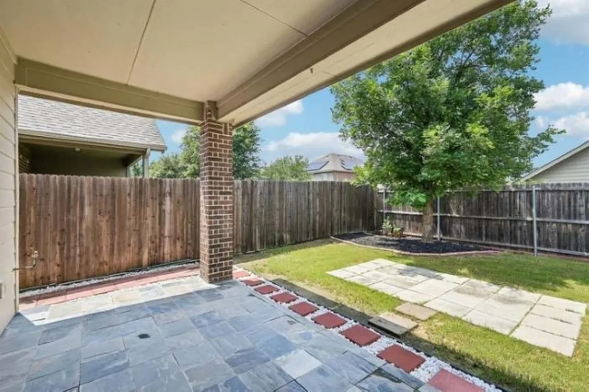 Single Family Residence For Rent in Collin County , 9920 Prairie Dog Lane, Mc Kinney, Texas 75071, 3 Bedroom, 3 Bathroom, Garage spaces, 2,223 Sqft, built in 2017, mls#21385102, Real Estate Agent in Mc Kinney, Homes For Rent in Collin county, Homes For Rent in Mc Kinney, Realtor in Mc Kinney Texas, Real Estate Brokerage Independent Realty Texas, Luminita Cordes Realtor