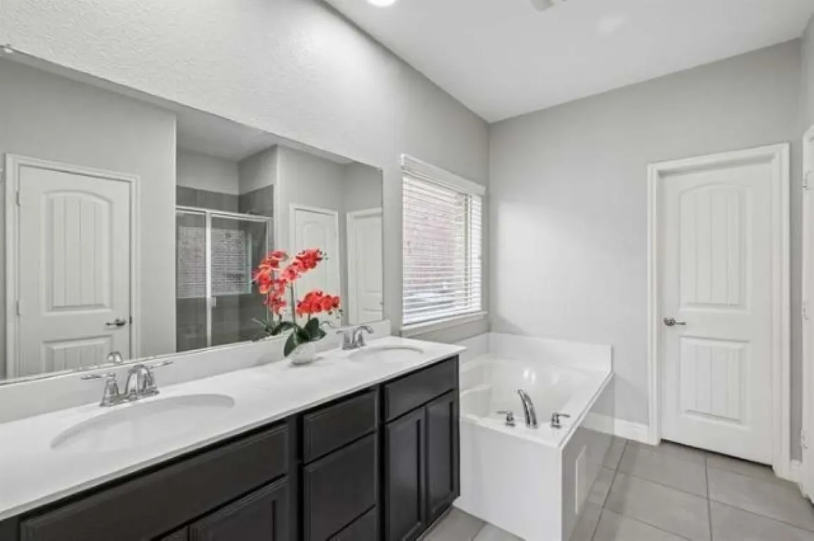 Single Family Residence For Rent in Collin County , 9920 Prairie Dog Lane, Mc Kinney, Texas 75071, 3 Bedroom, 3 Bathroom, Garage spaces, 2,223 Sqft, built in 2017, mls#21385102, Real Estate Agent in Mc Kinney, Homes For Rent in Collin county, Homes For Rent in Mc Kinney, Realtor in Mc Kinney Texas, Real Estate Brokerage Independent Realty Texas, Luminita Cordes Realtor