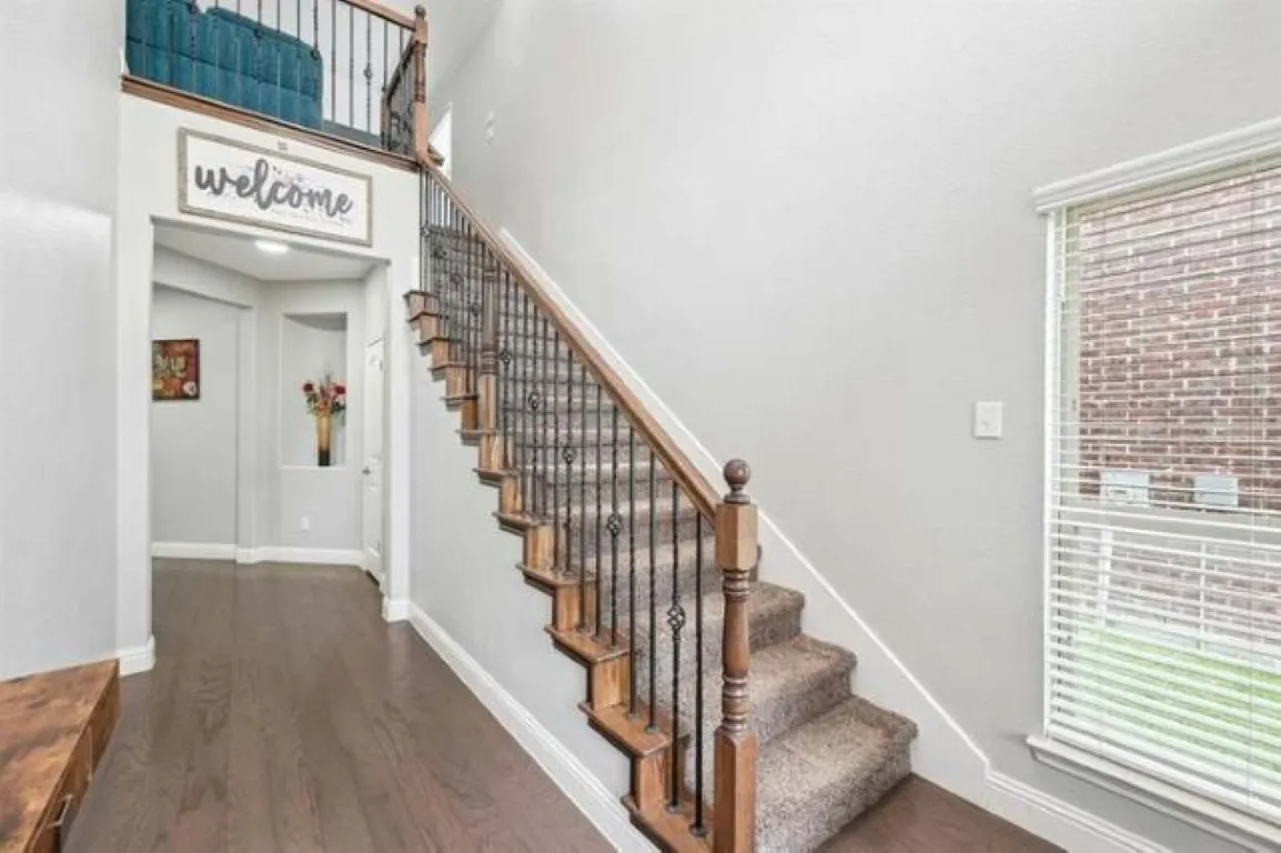 Single Family Residence For Rent in Collin County , 9920 Prairie Dog Lane, Mc Kinney, Texas 75071, 3 Bedroom, 3 Bathroom, Garage spaces, 2,223 Sqft, built in 2017, mls#21385102, Real Estate Agent in Mc Kinney, Homes For Rent in Collin county, Homes For Rent in Mc Kinney, Realtor in Mc Kinney Texas, Real Estate Brokerage Independent Realty Texas, Luminita Cordes Realtor