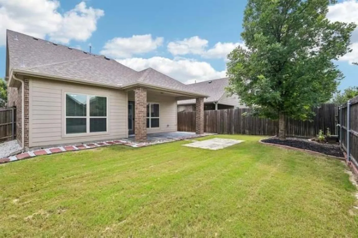 Single Family Residence For Rent in Collin County , 9920 Prairie Dog Lane, Mc Kinney, Texas 75071, 3 Bedroom, 3 Bathroom, Garage spaces, 2,223 Sqft, built in 2017, mls#21385102, Real Estate Agent in Mc Kinney, Homes For Rent in Collin county, Homes For Rent in Mc Kinney, Realtor in Mc Kinney Texas, Real Estate Brokerage Independent Realty Texas, Luminita Cordes Realtor