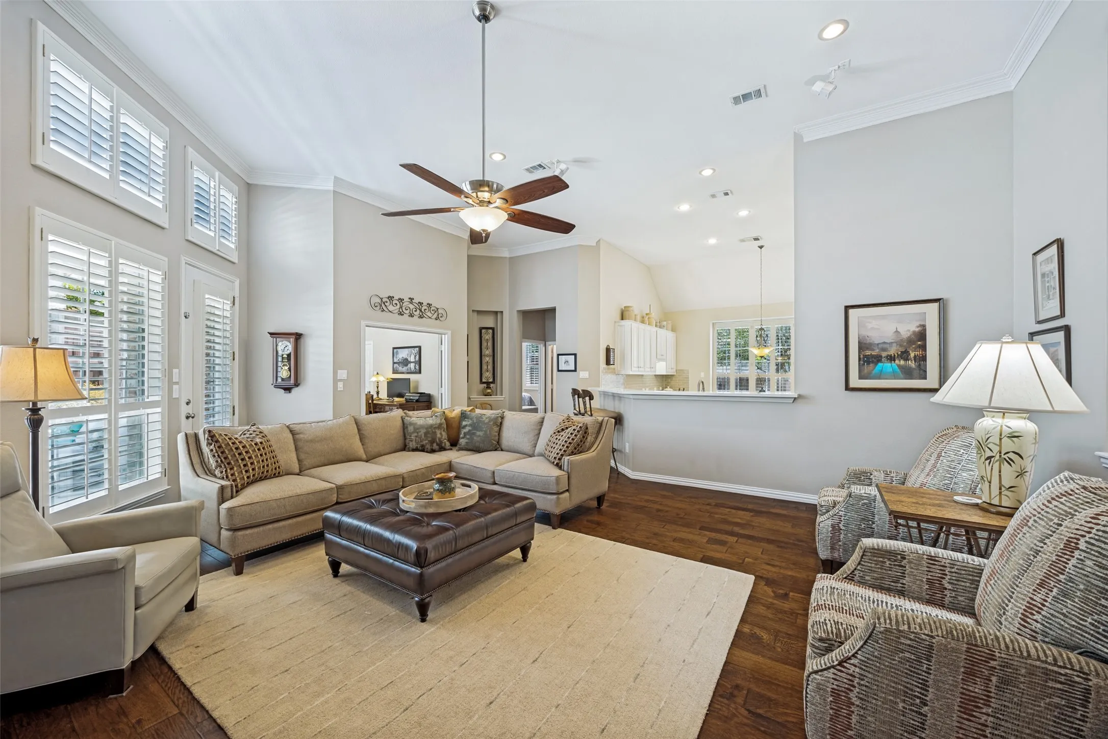 Single Family Residence For Sale in Dallas County , 7514 Spicewood Drive, Garland, Texas 75044, 3 Bedroom, 3 Bathroom, 2 Garage spaces, 2,623 Sqft, built in 2001, mls#21383805, Real Estate Agent in Garland, Homes For Sale in Dallas county, Homes For Sale in Garland, Realtor in Garland Texas, Real Estate Brokerage Independent Realty Texas, Luminita Cordes Realtor