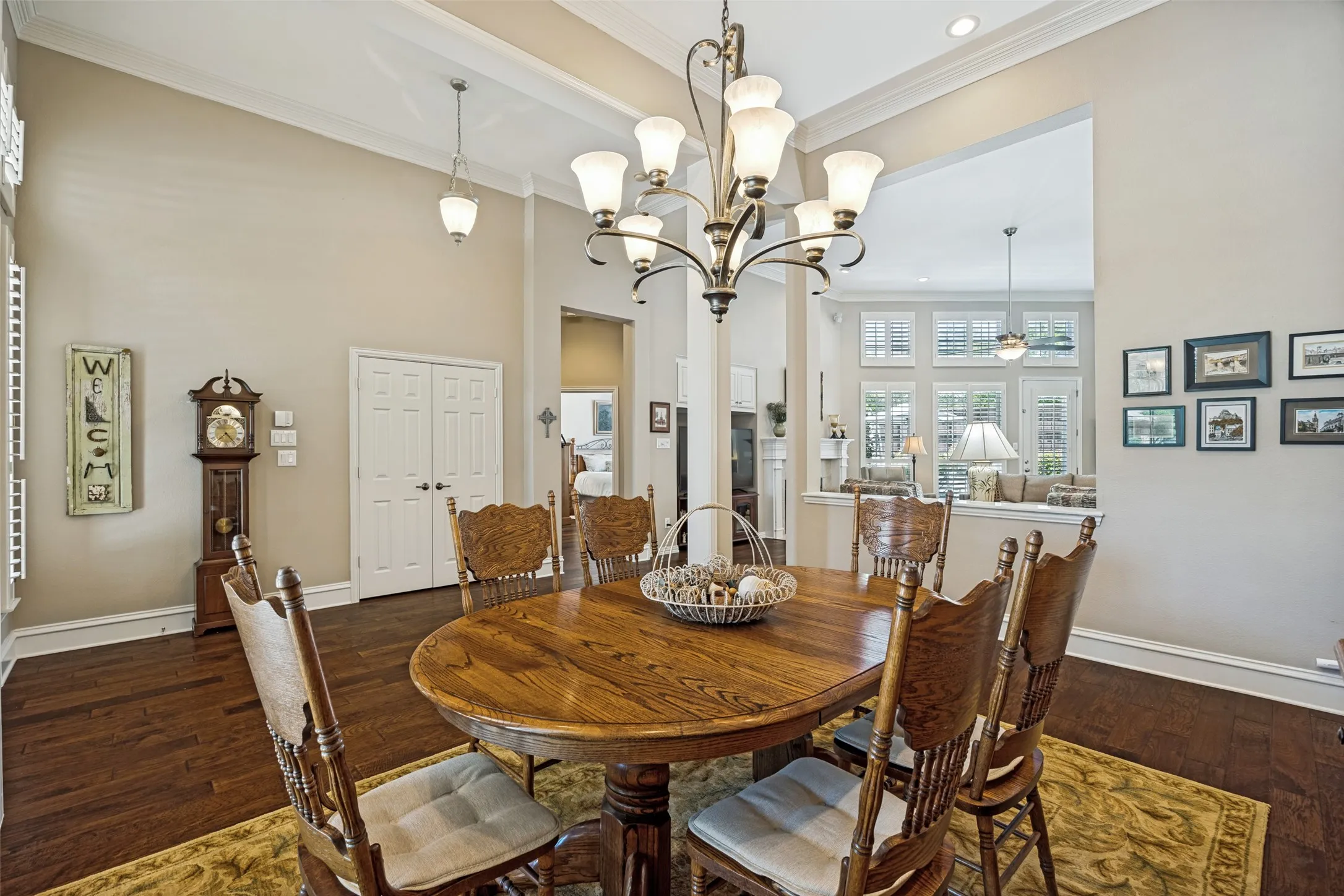 Single Family Residence For Sale in Dallas County , 7514 Spicewood Drive, Garland, Texas 75044, 3 Bedroom, 3 Bathroom, 2 Garage spaces, 2,623 Sqft, built in 2001, mls#21383805, Real Estate Agent in Garland, Homes For Sale in Dallas county, Homes For Sale in Garland, Realtor in Garland Texas, Real Estate Brokerage Independent Realty Texas, Luminita Cordes Realtor