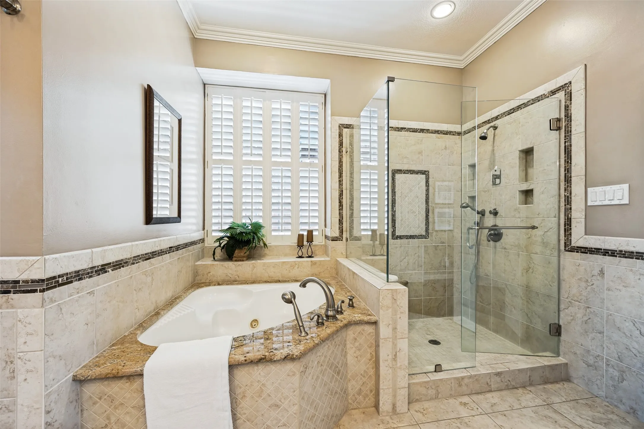 Single Family Residence For Sale in Dallas County , 7514 Spicewood Drive, Garland, Texas 75044, 3 Bedroom, 3 Bathroom, 2 Garage spaces, 2,623 Sqft, built in 2001, mls#21383805, Real Estate Agent in Garland, Homes For Sale in Dallas county, Homes For Sale in Garland, Realtor in Garland Texas, Real Estate Brokerage Independent Realty Texas, Luminita Cordes Realtor
