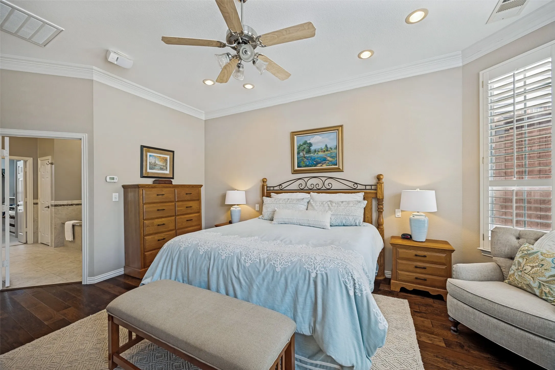 Single Family Residence For Sale in Dallas County , 7514 Spicewood Drive, Garland, Texas 75044, 3 Bedroom, 3 Bathroom, 2 Garage spaces, 2,623 Sqft, built in 2001, mls#21383805, Real Estate Agent in Garland, Homes For Sale in Dallas county, Homes For Sale in Garland, Realtor in Garland Texas, Real Estate Brokerage Independent Realty Texas, Luminita Cordes Realtor