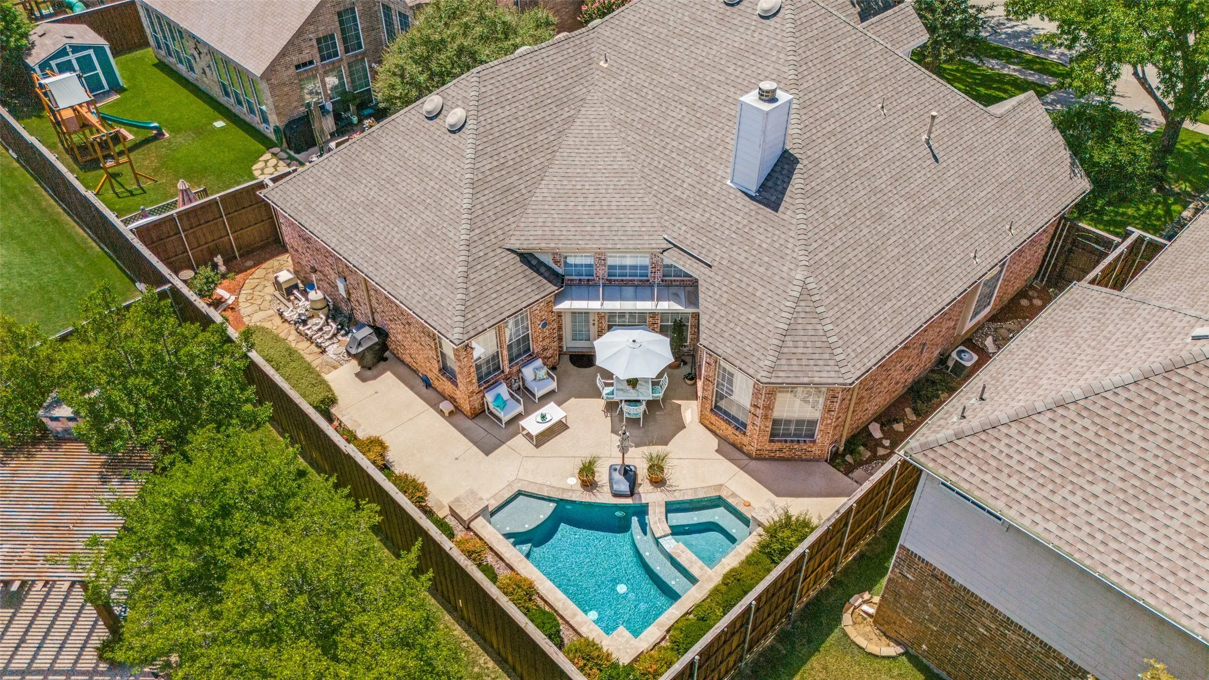 Single Family Residence For Sale in Dallas County , 7514 Spicewood Drive, Garland, Texas 75044, 3 Bedroom, 3 Bathroom, 2 Garage spaces, 2,623 Sqft, built in 2001, mls#21383805, Real Estate Agent in Garland, Homes For Sale in Dallas county, Homes For Sale in Garland, Realtor in Garland Texas, Real Estate Brokerage Independent Realty Texas, Luminita Cordes Realtor