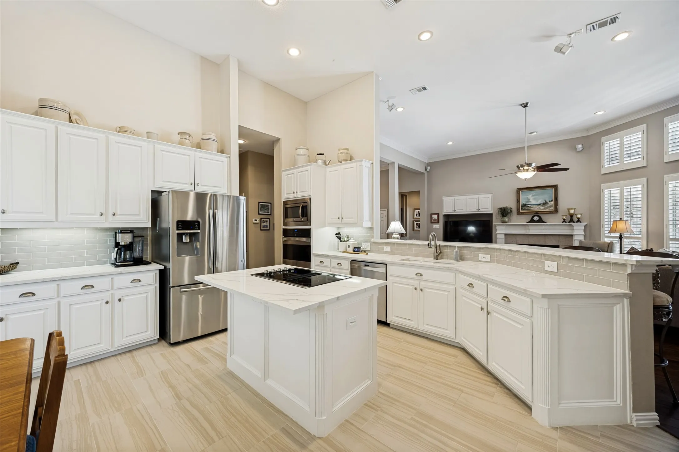Single Family Residence For Sale in Dallas County , 7514 Spicewood Drive, Garland, Texas 75044, 3 Bedroom, 3 Bathroom, 2 Garage spaces, 2,623 Sqft, built in 2001, mls#21383805, Real Estate Agent in Garland, Homes For Sale in Dallas county, Homes For Sale in Garland, Realtor in Garland Texas, Real Estate Brokerage Independent Realty Texas, Luminita Cordes Realtor