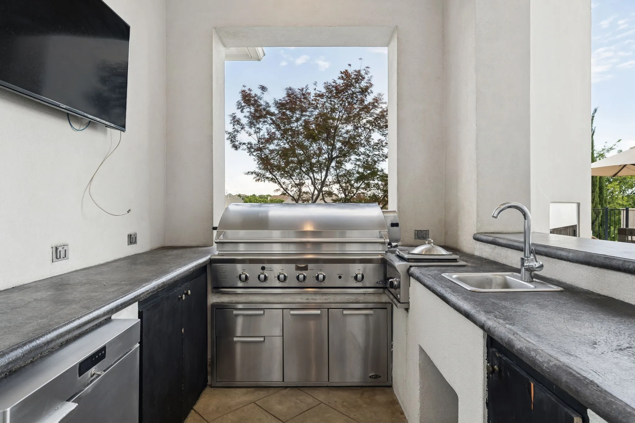 Single Family Residence For Sale in Denton County , 1013 Excalibur Boulevard, Lewisville, Texas 75056, 6 Bedroom, 7 Bathroom, 4 Garage spaces, 8,111 Sqft, built in 2013, mls#21390219, Real Estate Agent in Lewisville, Homes For Sale in Denton county, Homes For Sale in Lewisville, Realtor in Lewisville Texas, Real Estate Brokerage Independent Realty Texas, Luminita Cordes Realtor