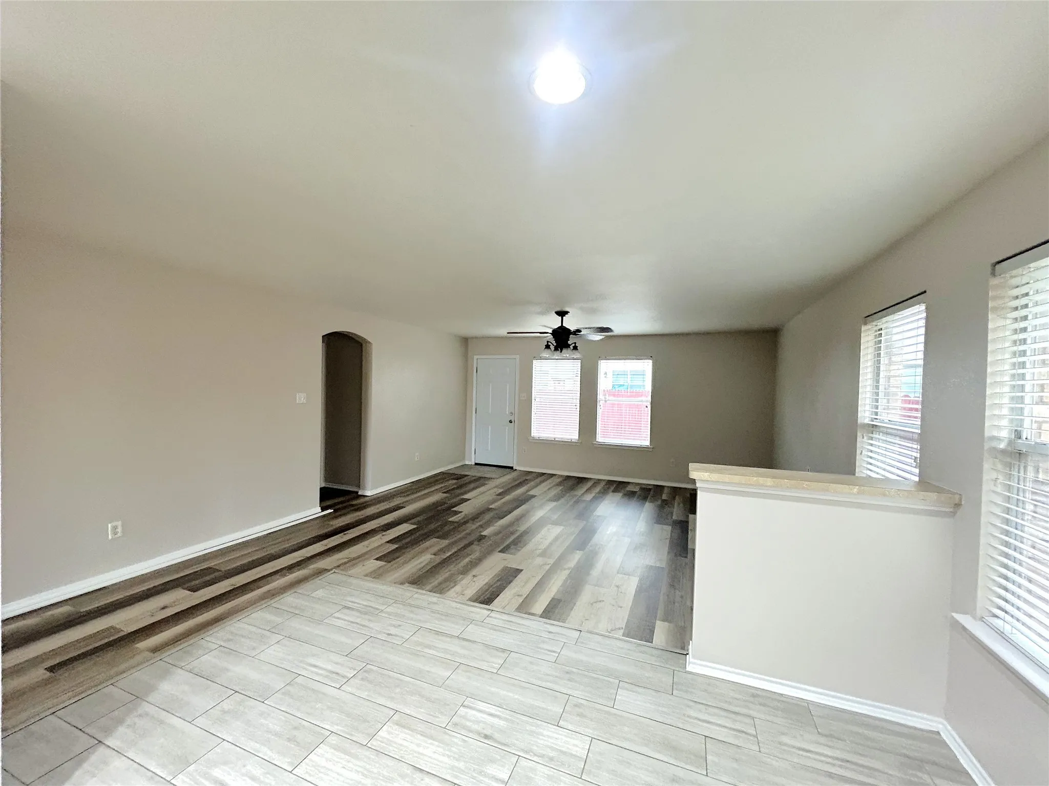 Single Family Residence For Sale in Tarrant County , 10445 Hideaway Trail, Fort Worth, Texas 76131, 3 Bedroom, 2 Bathroom, 2 Garage spaces, 1,545 Sqft, built in 2005, mls#21390021, Real Estate Agent in Fort Worth, Homes For Sale in Tarrant county, Homes For Sale in Fort Worth, Realtor in Fort Worth Texas, Real Estate Brokerage Independent Realty Texas, Luminita Cordes Realtor
