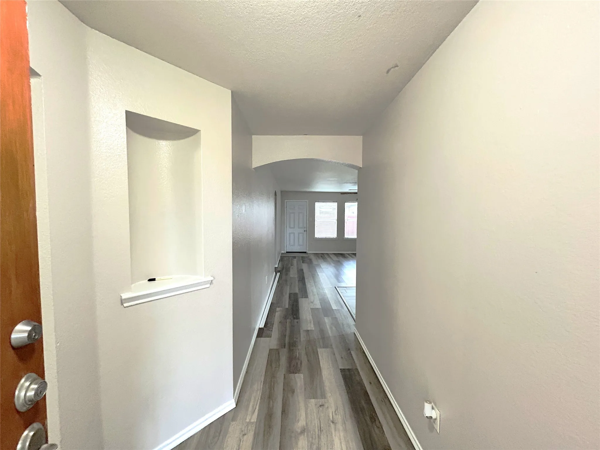 Single Family Residence For Sale in Tarrant County , 10445 Hideaway Trail, Fort Worth, Texas 76131, 3 Bedroom, 2 Bathroom, 2 Garage spaces, 1,545 Sqft, built in 2005, mls#21390021, Real Estate Agent in Fort Worth, Homes For Sale in Tarrant county, Homes For Sale in Fort Worth, Realtor in Fort Worth Texas, Real Estate Brokerage Independent Realty Texas, Luminita Cordes Realtor