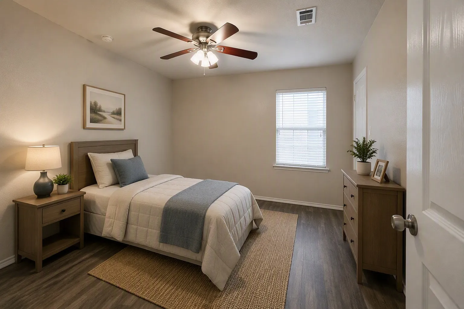 Single Family Residence For Sale in Tarrant County , 10445 Hideaway Trail, Fort Worth, Texas 76131, 3 Bedroom, 2 Bathroom, 2 Garage spaces, 1,545 Sqft, built in 2005, mls#21390021, Real Estate Agent in Fort Worth, Homes For Sale in Tarrant county, Homes For Sale in Fort Worth, Realtor in Fort Worth Texas, Real Estate Brokerage Independent Realty Texas, Luminita Cordes Realtor