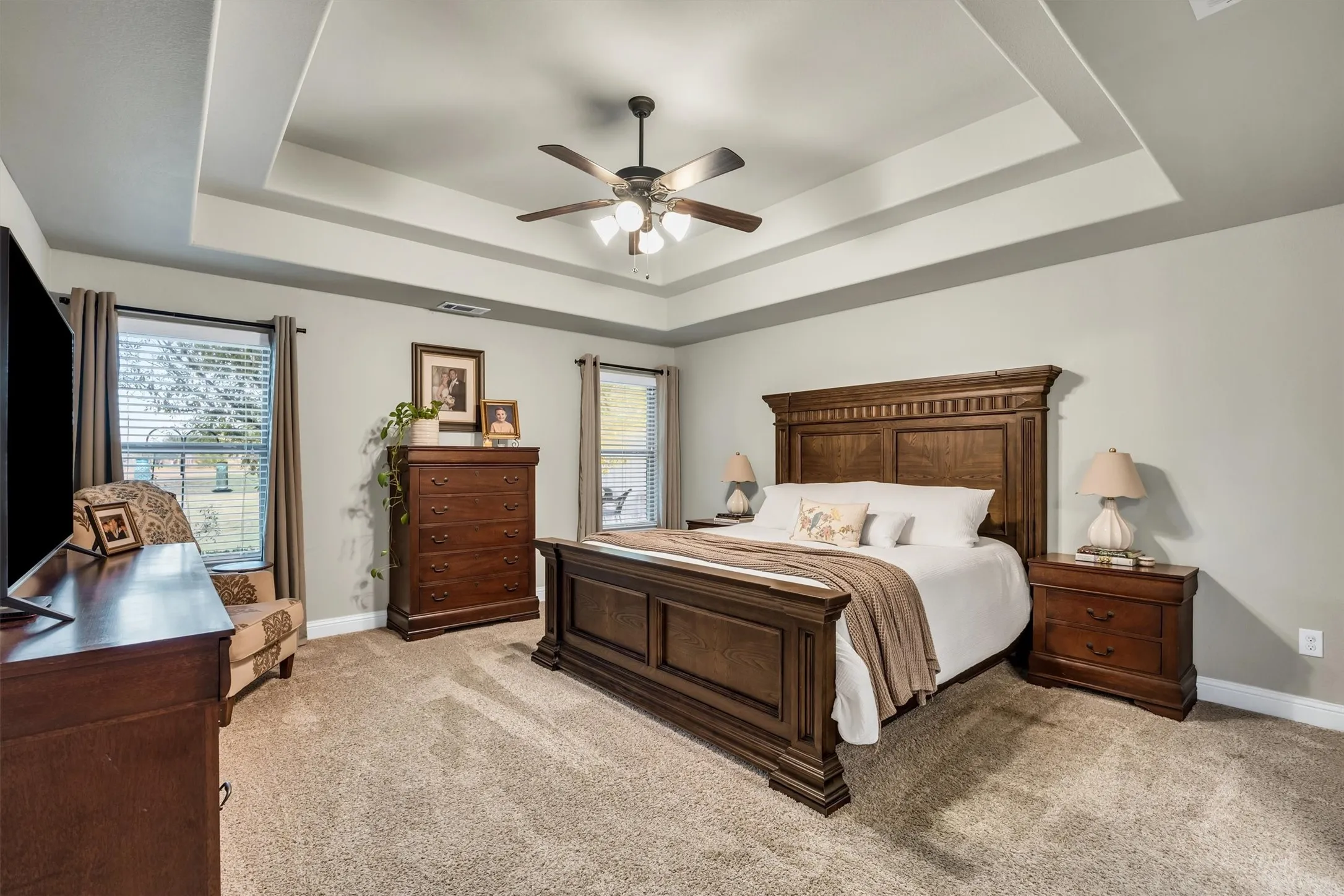 Single Family Residence For Sale in Kaufman County , 2231 Riverside Drive, Kaufman, Texas 75142, 4 Bedroom, 3 Bathroom, 3 Garage spaces, 2,554 Sqft, built in 2016, mls#21389552, Real Estate Agent in Kaufman, Homes For Sale in Kaufman county, Homes For Sale in Kaufman, Realtor in Kaufman Texas, Real Estate Brokerage Independent Realty Texas, Luminita Cordes Realtor