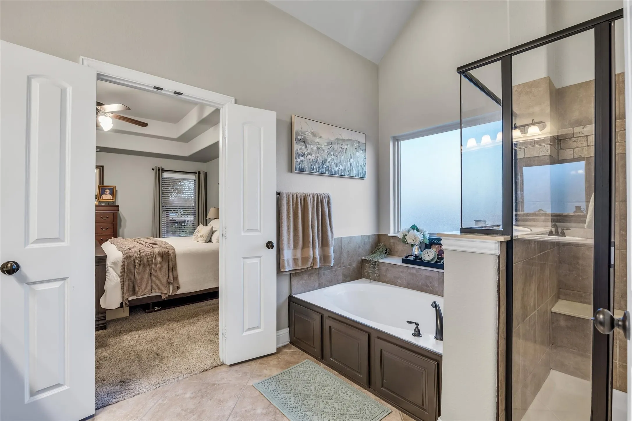 Single Family Residence For Sale in Kaufman County , 2231 Riverside Drive, Kaufman, Texas 75142, 4 Bedroom, 3 Bathroom, 3 Garage spaces, 2,554 Sqft, built in 2016, mls#21389552, Real Estate Agent in Kaufman, Homes For Sale in Kaufman county, Homes For Sale in Kaufman, Realtor in Kaufman Texas, Real Estate Brokerage Independent Realty Texas, Luminita Cordes Realtor