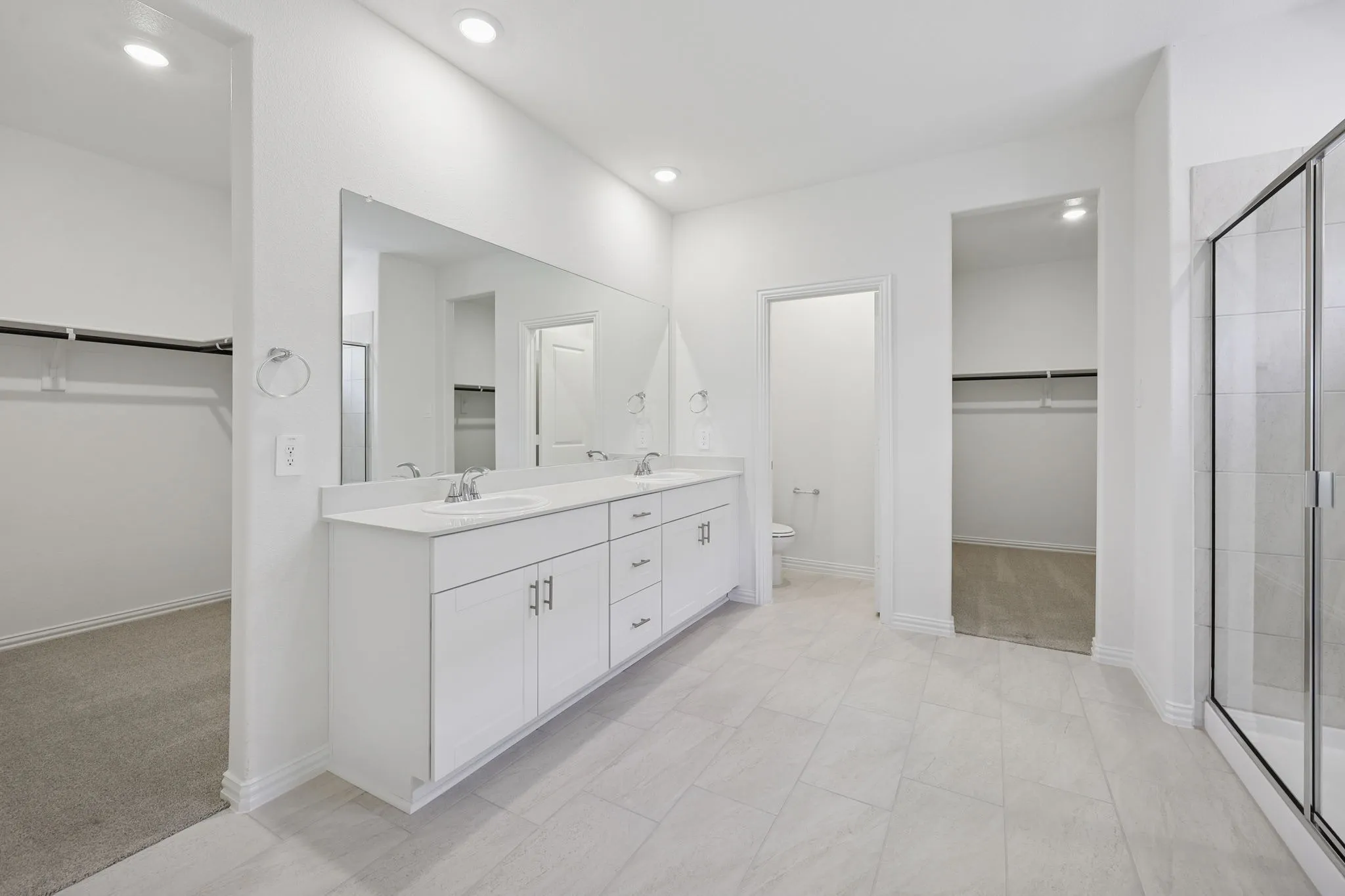 Photo is not of the actual home, but is an inspirational photo of builder’s model home and may depict options, furnishings, and/or decorator features that are not included.