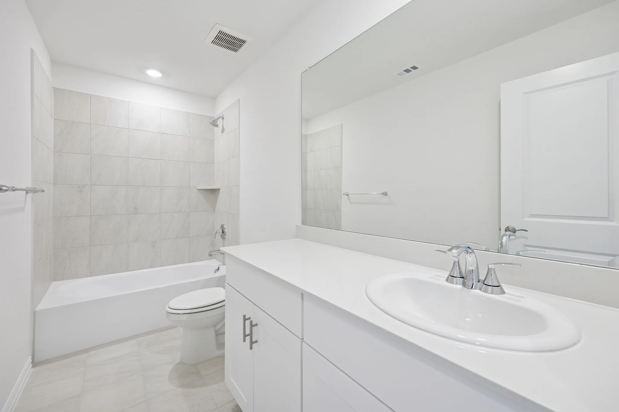 Photo is not of the actual home, but is an inspirational photo of builder’s model home and may depict options, furnishings, and/or decorator features that are not included.