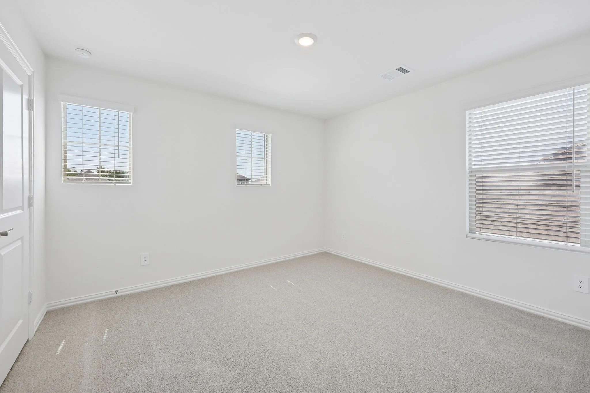 Photo is not of the actual home, but is an inspirational photo of builder’s model home and may depict options, furnishings, and/or decorator features that are not included.