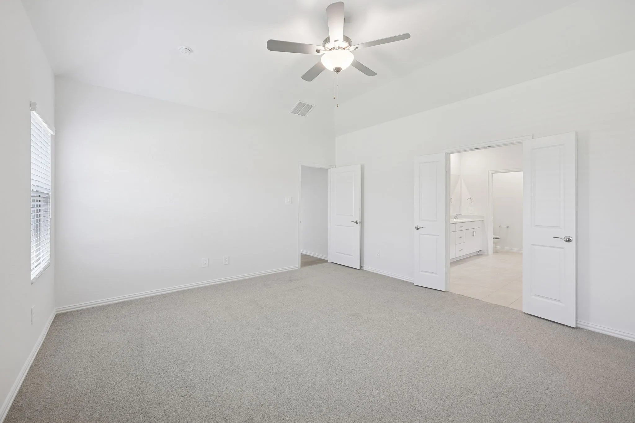 Photo is not of the actual home, but is an inspirational photo of builder’s model home and may depict options, furnishings, and/or decorator features that are not included.