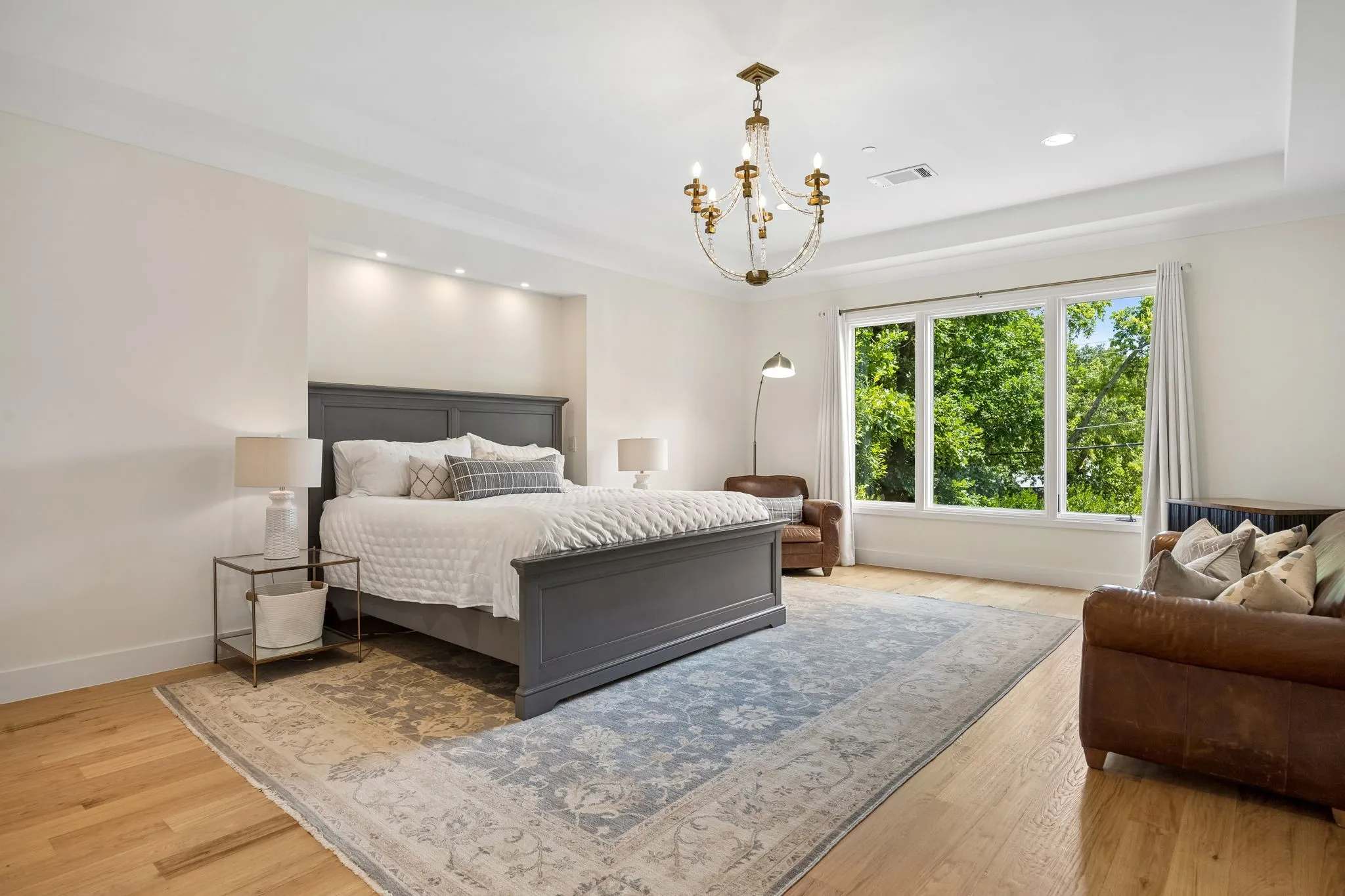 4437 Grassmere - Tom Hughes Team - Primary Bedroom
