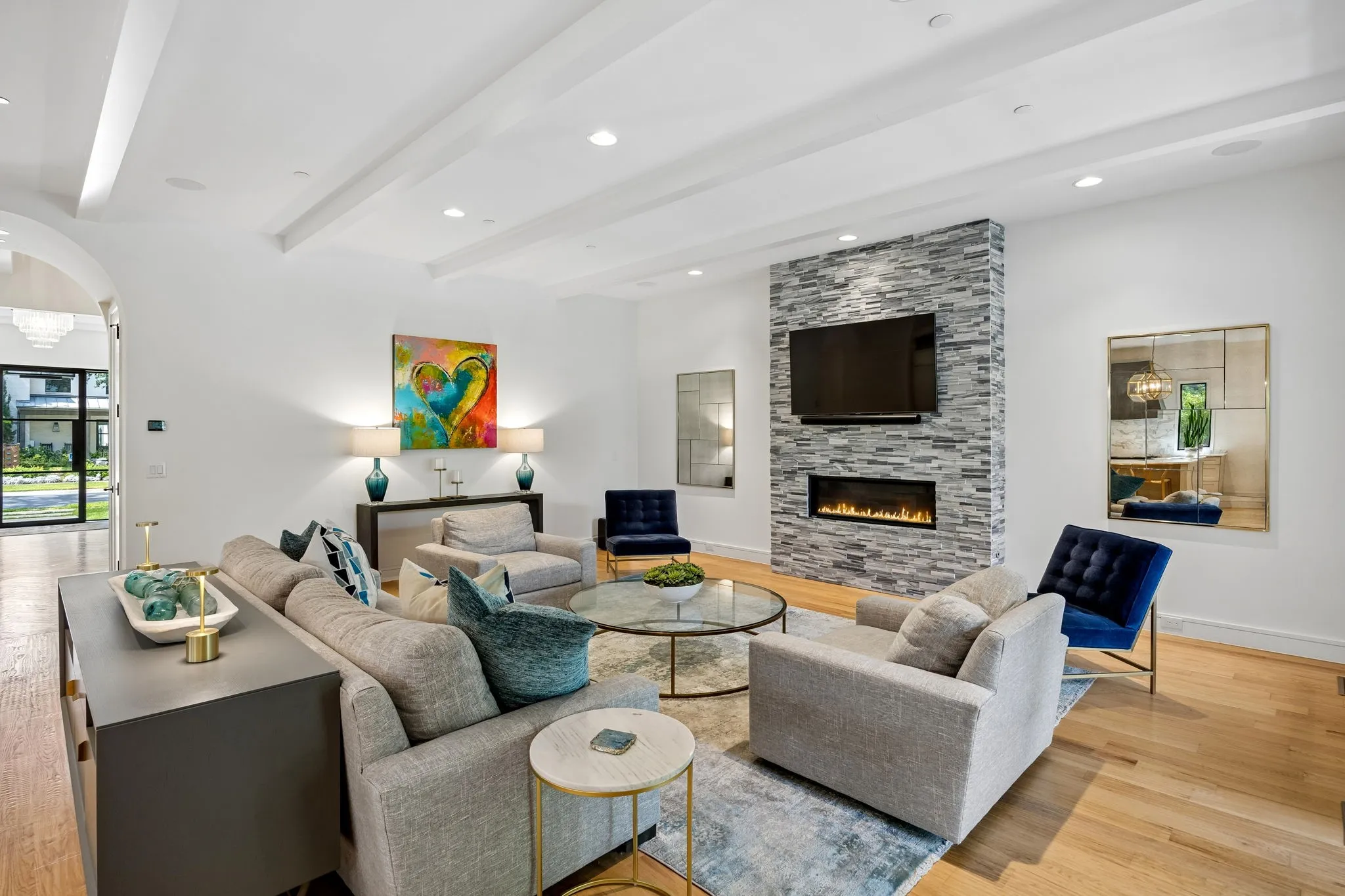 4437 Grassmere - Tom Hughes Team - Living Room