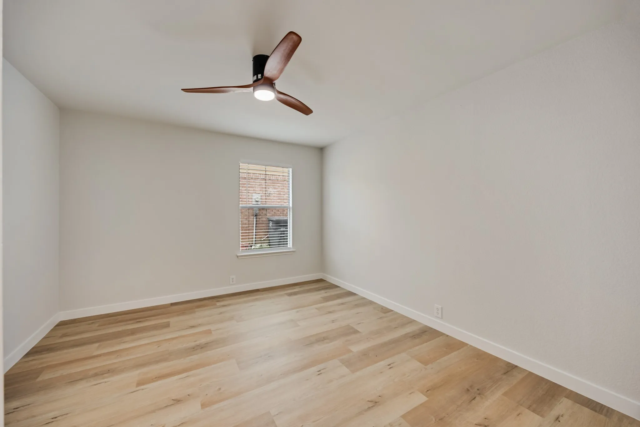 Single Family Residence For Rent in Dallas County , 7127 Larkin Drive, Dallas, Texas 75227, 3 Bedroom, 2 Bathroom, 2 Garage spaces, 1,870 Sqft, built in 1999, mls#21390252, Real Estate Agent in Dallas, Homes For Rent in Dallas county, Homes For Rent in Dallas, Realtor in Dallas Texas, Real Estate Brokerage Independent Realty Texas, Luminita Cordes Realtor