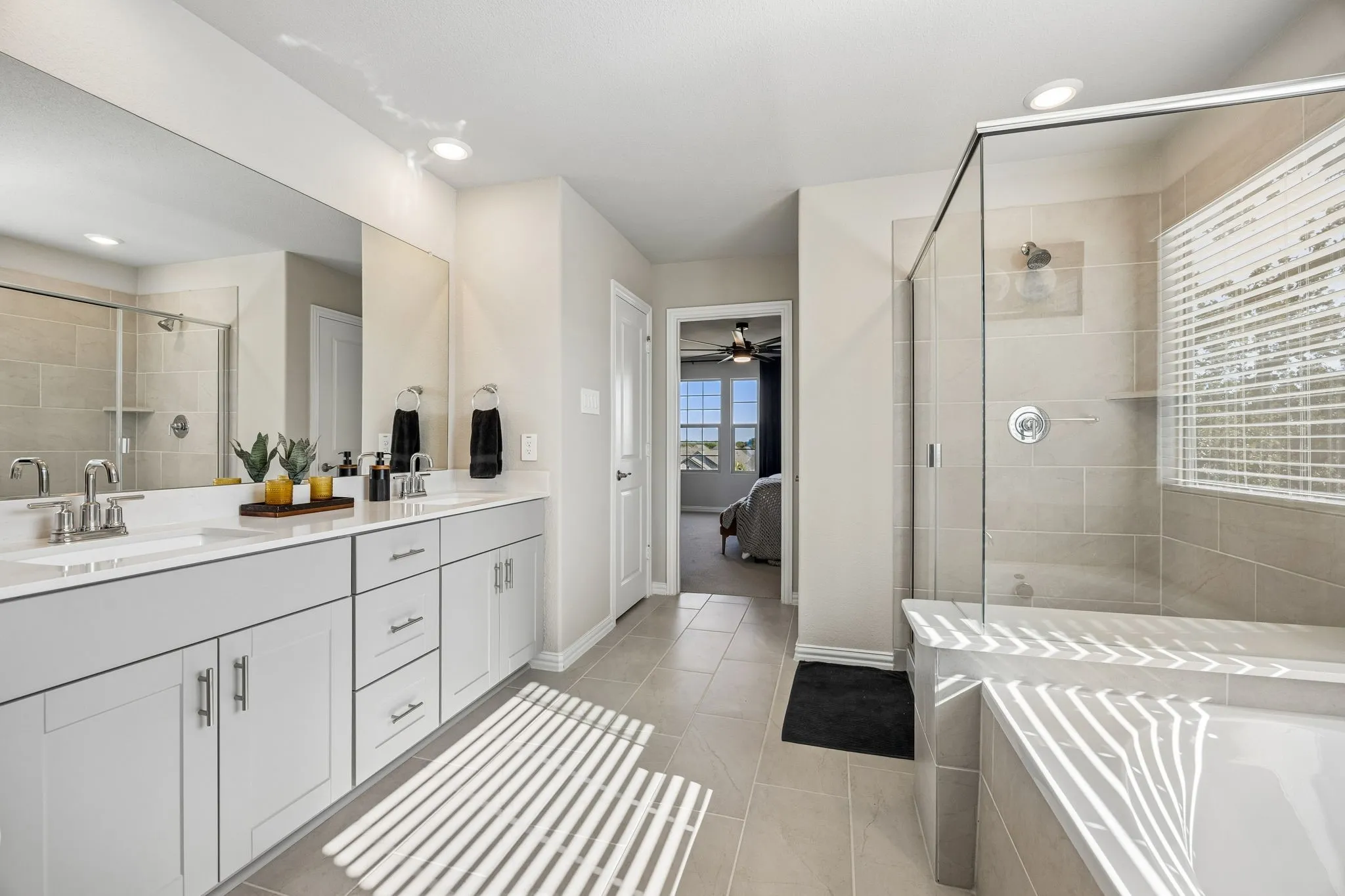 Single Family Residence For Sale in Denton County , 2673 Kings Canyon Mews, Corinth, Texas 76210, 4 Bedroom, 3 Bathroom, 2 Garage spaces, 2,476 Sqft, built in 2023, mls#21390013, Real Estate Agent in Corinth, Homes For Sale in Denton county, Homes For Sale in Corinth, Realtor in Corinth Texas, Real Estate Brokerage Independent Realty Texas, Luminita Cordes Realtor