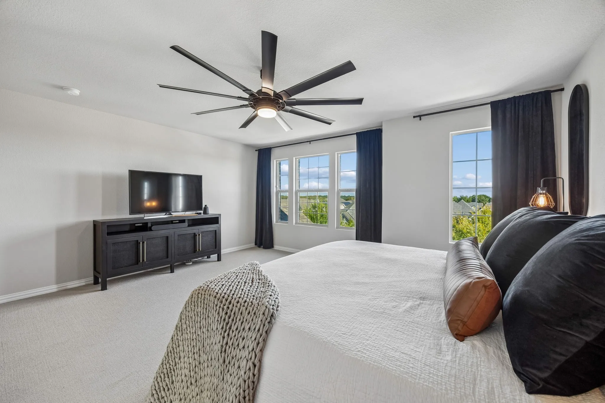Single Family Residence For Sale in Denton County , 2673 Kings Canyon Mews, Corinth, Texas 76210, 4 Bedroom, 3 Bathroom, 2 Garage spaces, 2,476 Sqft, built in 2023, mls#21390013, Real Estate Agent in Corinth, Homes For Sale in Denton county, Homes For Sale in Corinth, Realtor in Corinth Texas, Real Estate Brokerage Independent Realty Texas, Luminita Cordes Realtor