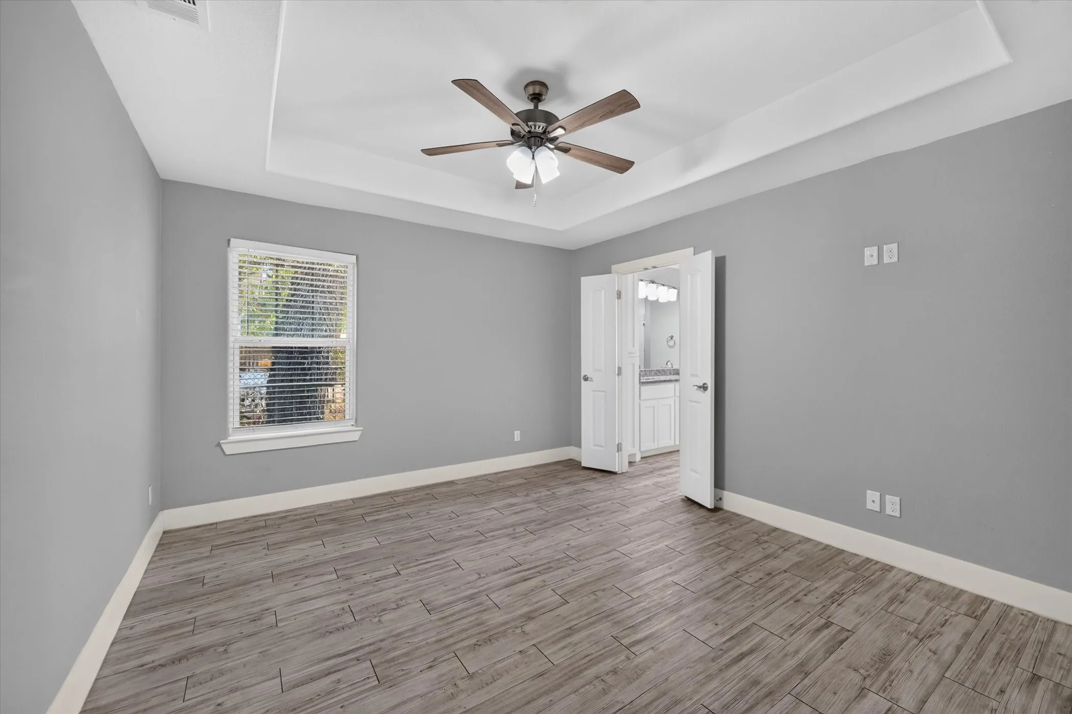 Single Family Residence For Rent in Grayson County , 430 W Morgan Street, Denison, Texas 75020, 3 Bedroom, 2 Bathroom, 2 Garage spaces, 1,407 Sqft, built in 2020, mls#21389830, Real Estate Agent in Denison, Homes For Rent in Grayson county, Homes For Rent in Denison, Realtor in Denison Texas, Real Estate Brokerage Independent Realty Texas, Luminita Cordes Realtor