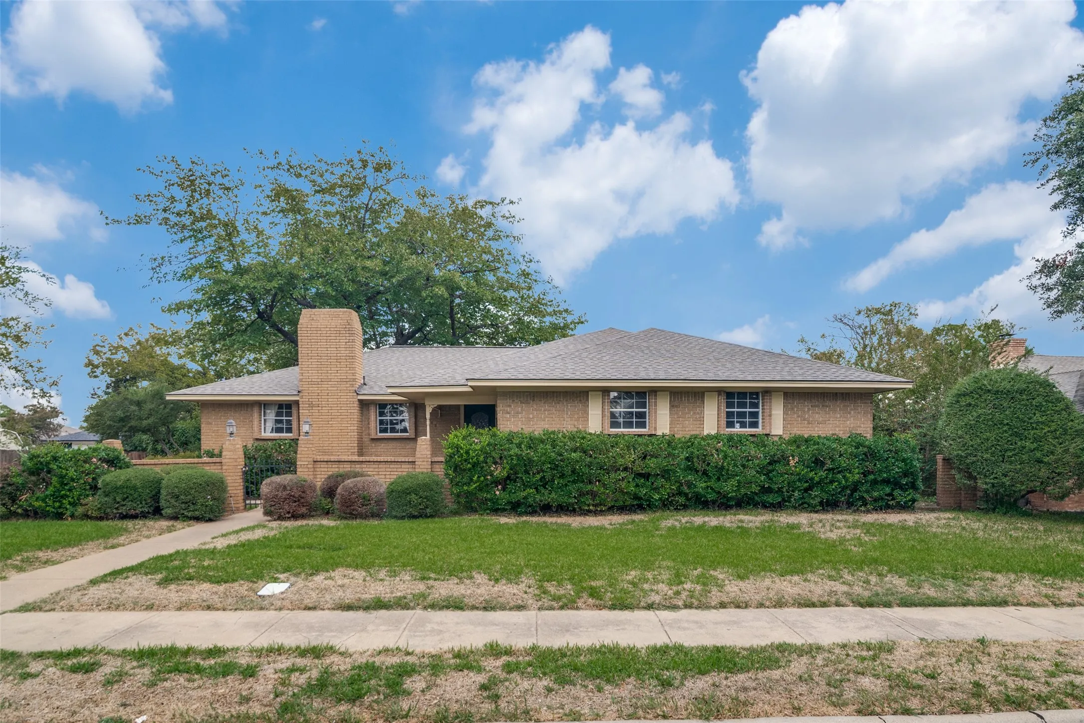Single Family Residence For Sale