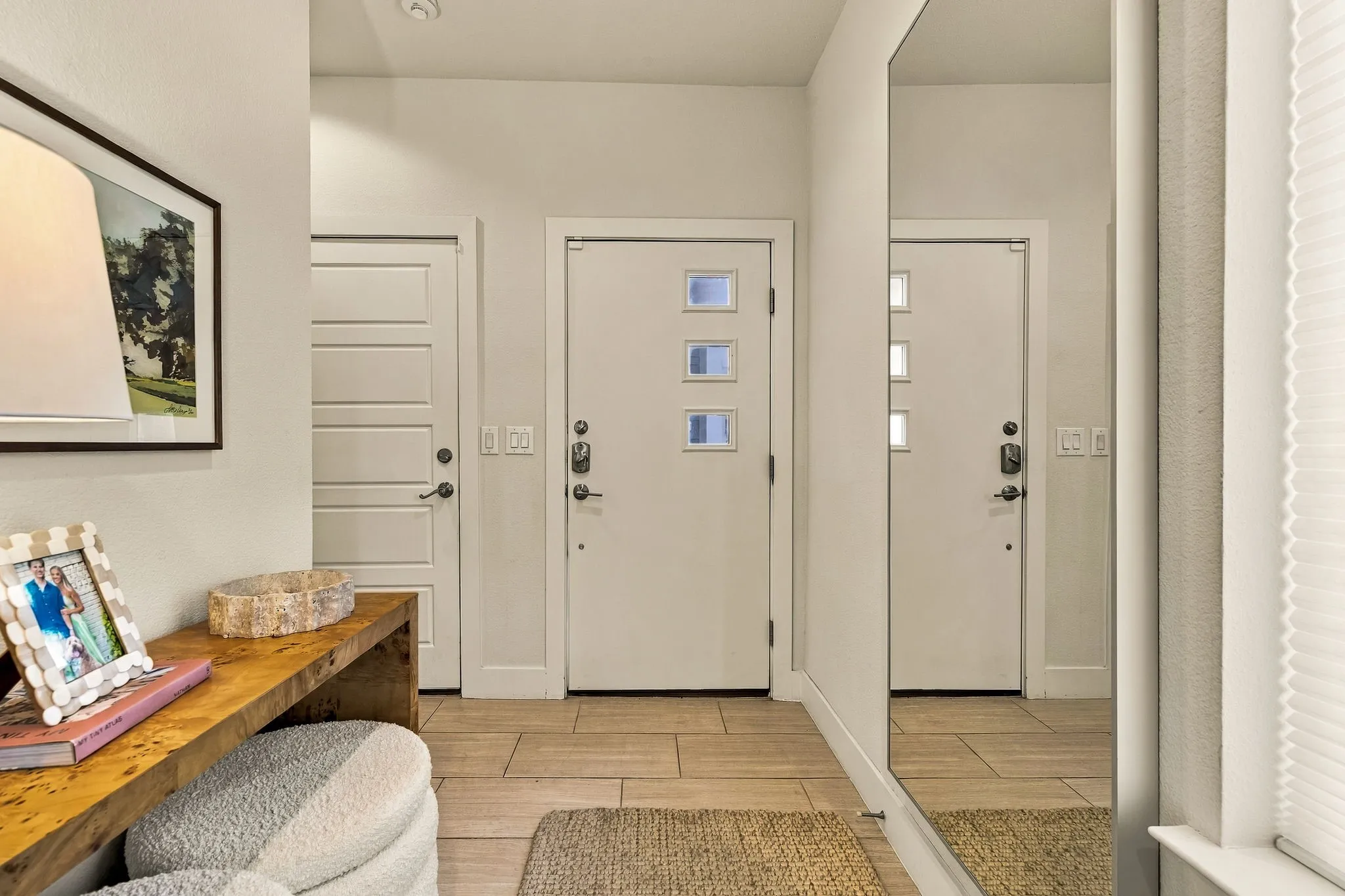 Townhouse For Sale in Dallas County , 2472 Thatcher Drive, Dallas, Texas 75206, 3 Bedroom, 4 Bathroom, 2 Garage spaces, 2,015 Sqft, built in 2014, mls#21389345, Real Estate Agent in Dallas, Homes For Sale in Dallas county, Homes For Sale in Dallas, Realtor in Dallas Texas, Real Estate Brokerage Independent Realty Texas, Luminita Cordes Realtor