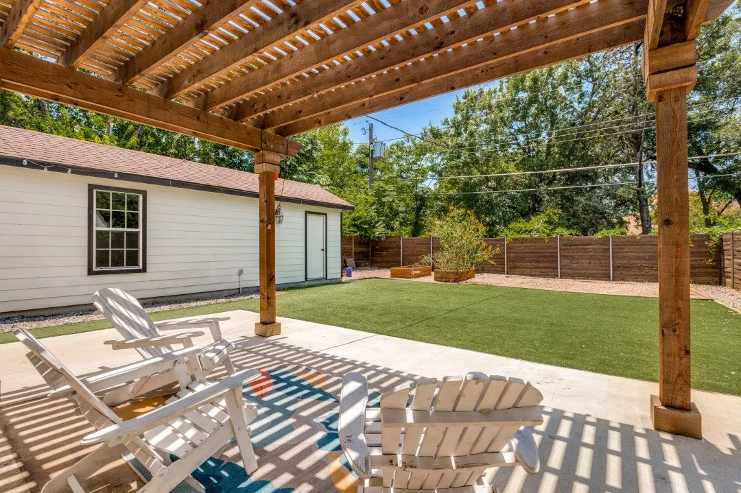 Single Family Residence For Rent