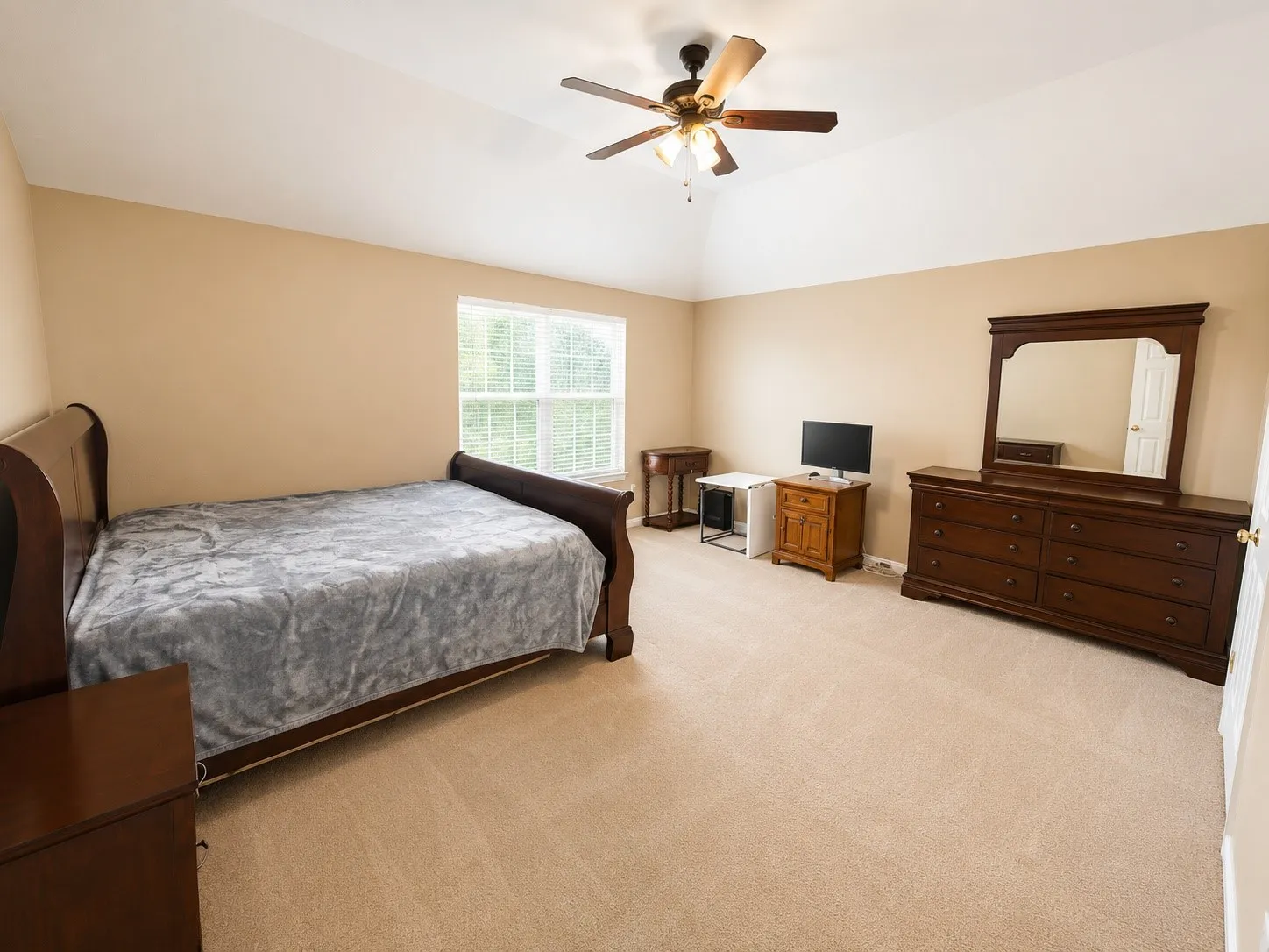 Single Family Residence For Rent in Collin County , 1818 Lake Texoma Circle, Allen, Texas 75002, 5 Bedroom, 4 Bathroom, 2 Garage spaces, 3,023 Sqft, built in 2002, mls#21388920, Real Estate Agent in Allen, Homes For Rent in Collin county, Homes For Rent in Allen, Realtor in Allen Texas, Real Estate Brokerage Independent Realty Texas, Luminita Cordes Realtor
