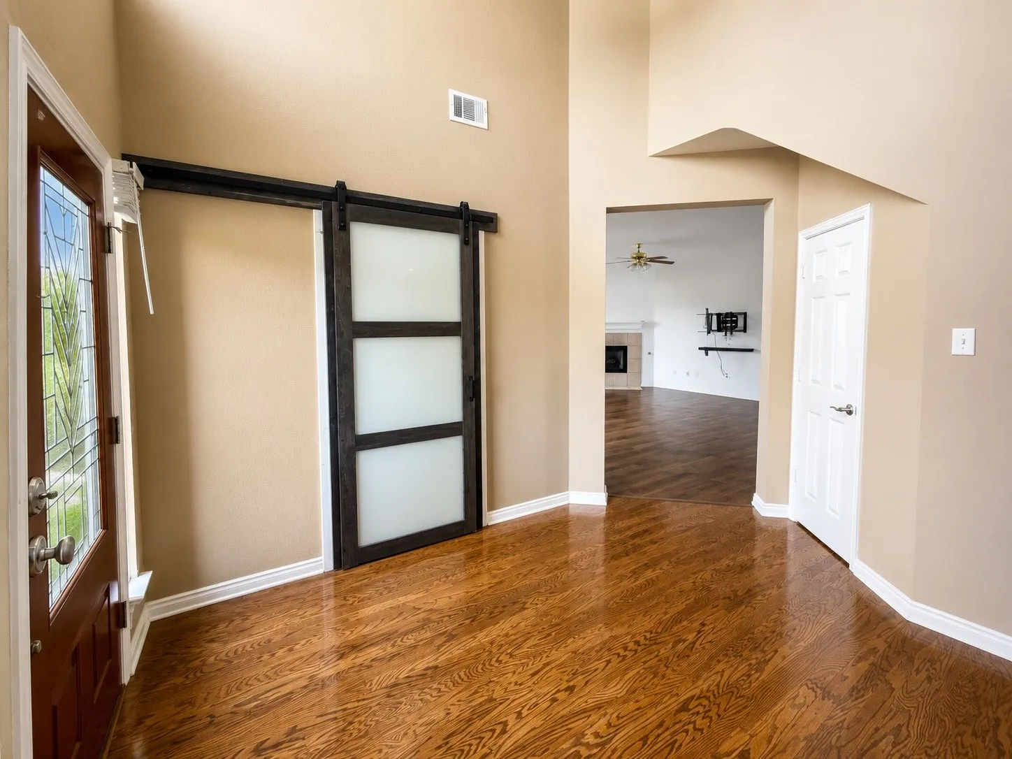 Single Family Residence For Rent in Collin County , 1818 Lake Texoma Circle, Allen, Texas 75002, 5 Bedroom, 4 Bathroom, 2 Garage spaces, 3,023 Sqft, built in 2002, mls#21388920, Real Estate Agent in Allen, Homes For Rent in Collin county, Homes For Rent in Allen, Realtor in Allen Texas, Real Estate Brokerage Independent Realty Texas, Luminita Cordes Realtor