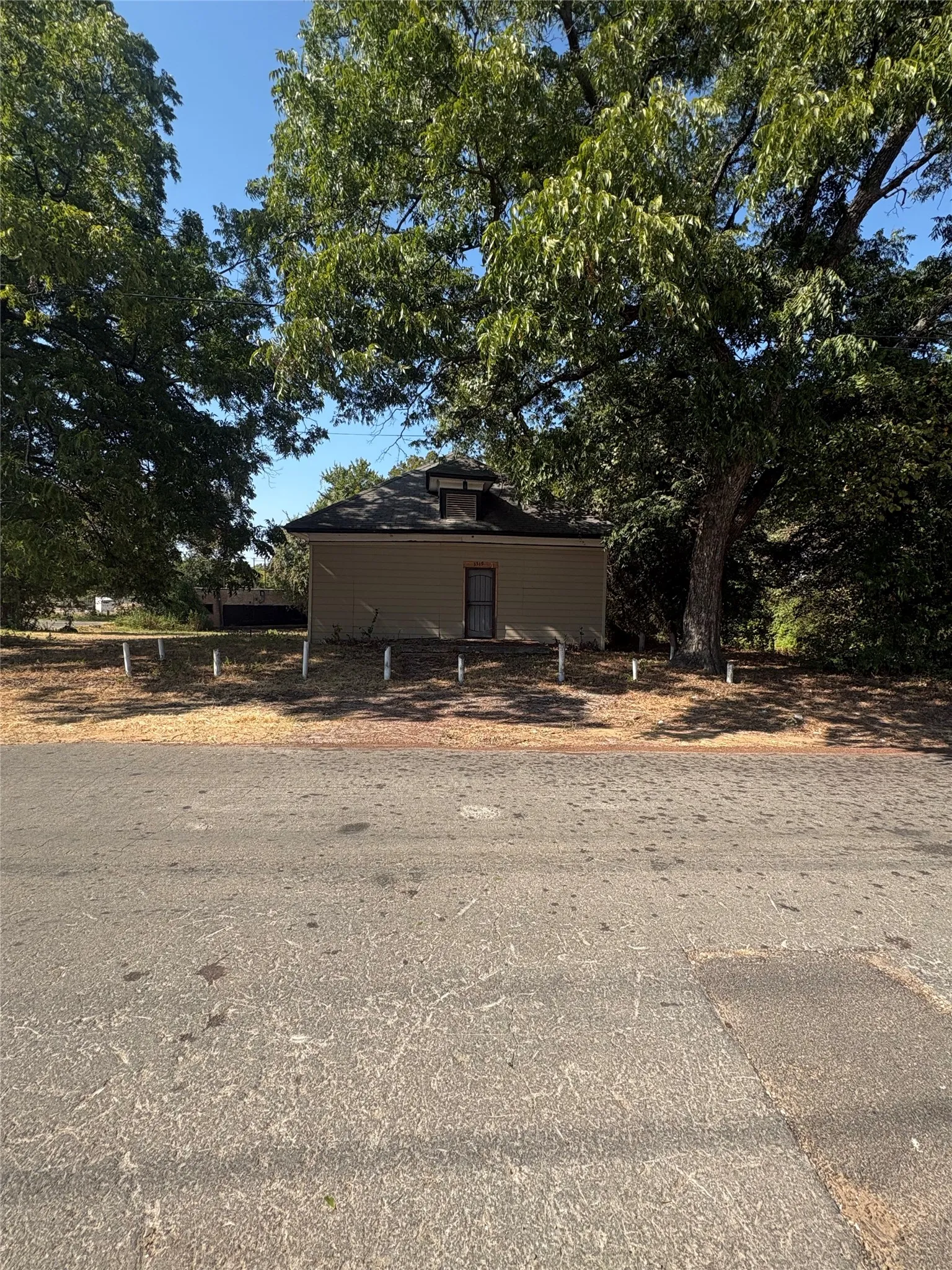 Single Family Residence For Sale