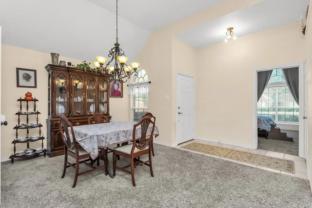 Single Family Residence For Sale in Collin County , 8433 Pipe Stone Drive, Plano, Texas 75025, 3 Bedroom, 2 Bathroom, 2 Garage spaces, 1,719 Sqft, built in 1997, mls#21390226, Real Estate Agent in Plano, Homes For Sale in Collin county, Homes For Sale in Plano, Realtor in Plano Texas, Real Estate Brokerage Independent Realty Texas, Luminita Cordes Realtor
