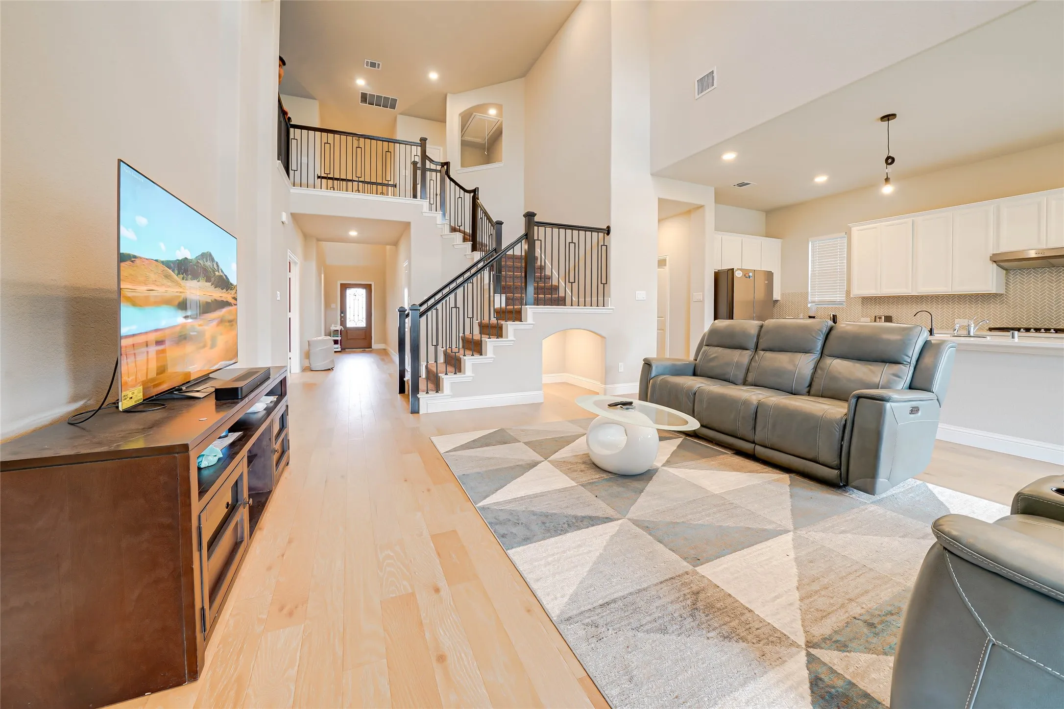 Single Family Residence For Rent in Rockwall County , 707 Gatecrest Drive, Fate, Texas 75087, 4 Bedroom, 3 Bathroom, 2 Garage spaces, 3,450 Sqft, built in 2023, mls#21390227, Real Estate Agent in Fate, Homes For Rent in Rockwall county, Homes For Rent in Fate, Realtor in Fate Texas, Real Estate Brokerage Independent Realty Texas, Luminita Cordes Realtor