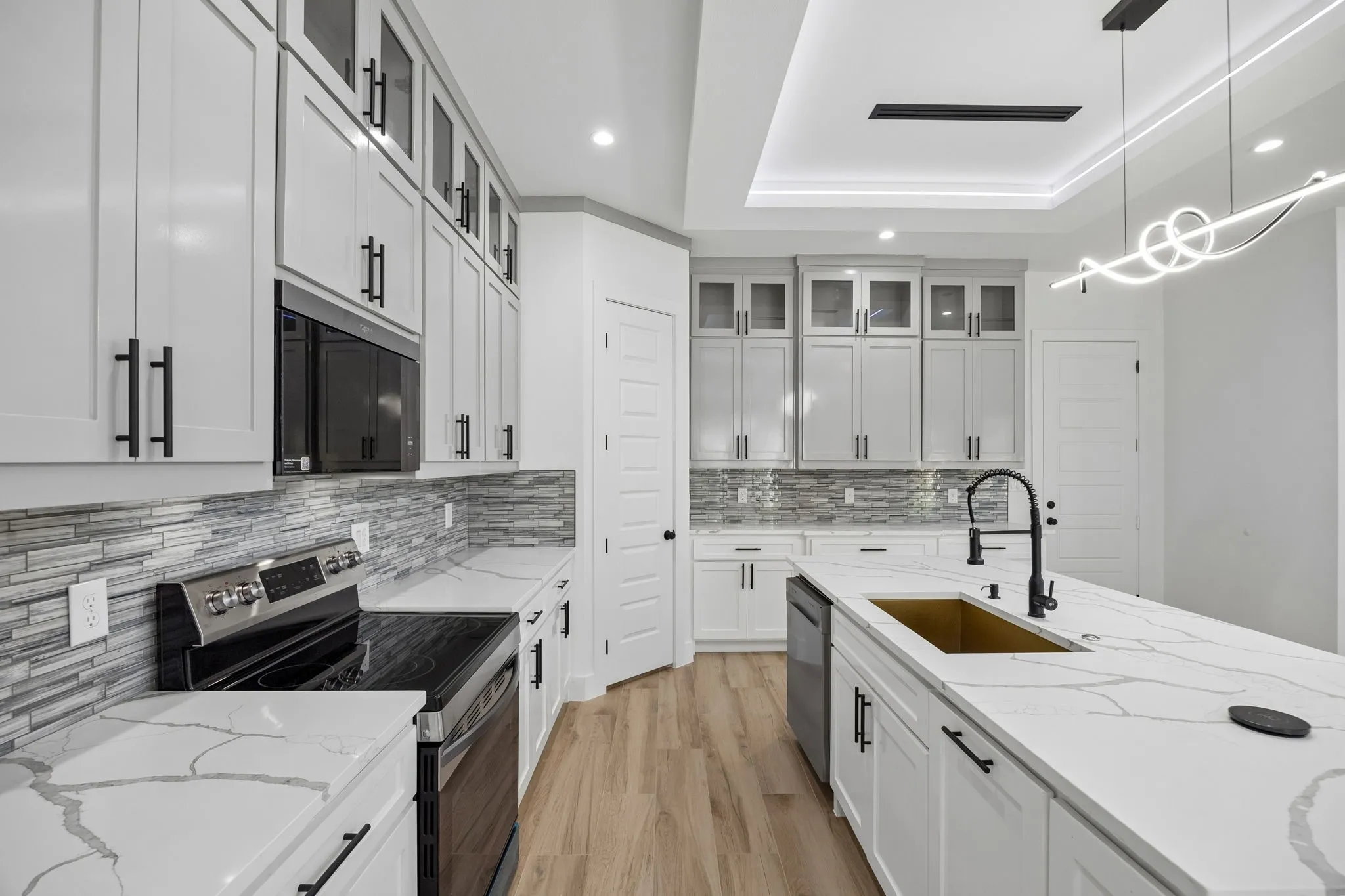Single Family Residence For Sale in Dallas County , 1822 S Marsalis Avenue, Dallas, Texas 75216, 4 Bedroom, 3 Bathroom, 2 Garage spaces, 2,450 Sqft, built in 2026, mls#21390254, Real Estate Agent in Dallas, Homes For Sale in Dallas county, Homes For Sale in Dallas, Realtor in Dallas Texas, Real Estate Brokerage Independent Realty Texas, Luminita Cordes Realtor