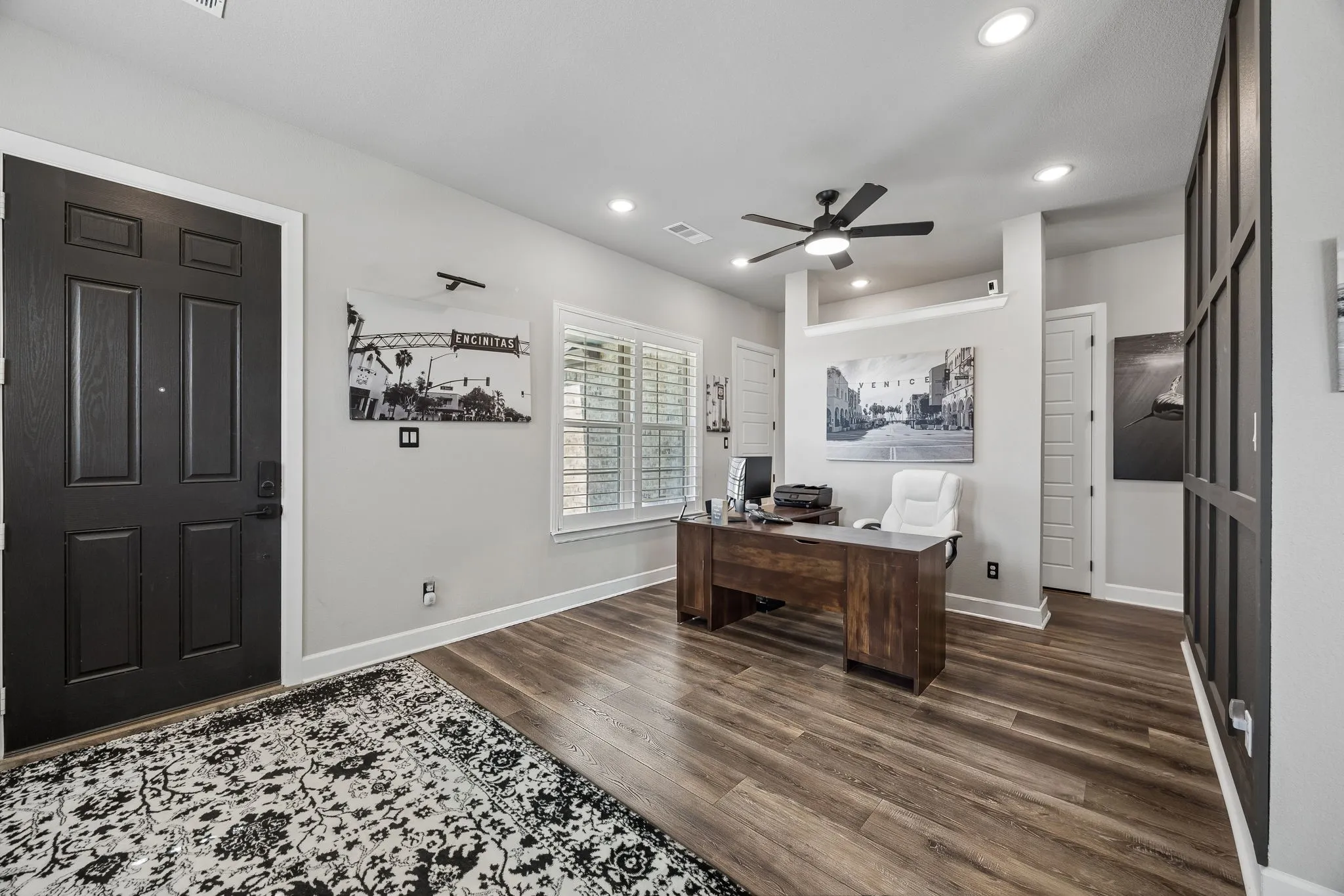 Single Family Residence For Sale in Denton County , 360 Foxthorne Way, Little Elm, Texas 75068, 3 Bedroom, 2 Bathroom, 2 Garage spaces, 2,200 Sqft, built in 2022, mls#21380638, Real Estate Agent in Little Elm, Homes For Sale in Denton county, Homes For Sale in Little Elm, Realtor in Little Elm Texas, Real Estate Brokerage Independent Realty Texas, Luminita Cordes Realtor