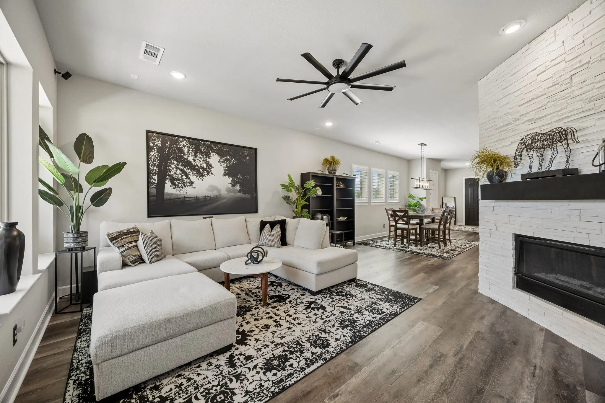 Single Family Residence For Sale in Denton County , 360 Foxthorne Way, Little Elm, Texas 75068, 3 Bedroom, 2 Bathroom, 2 Garage spaces, 2,200 Sqft, built in 2022, mls#21380638, Real Estate Agent in Little Elm, Homes For Sale in Denton county, Homes For Sale in Little Elm, Realtor in Little Elm Texas, Real Estate Brokerage Independent Realty Texas, Luminita Cordes Realtor