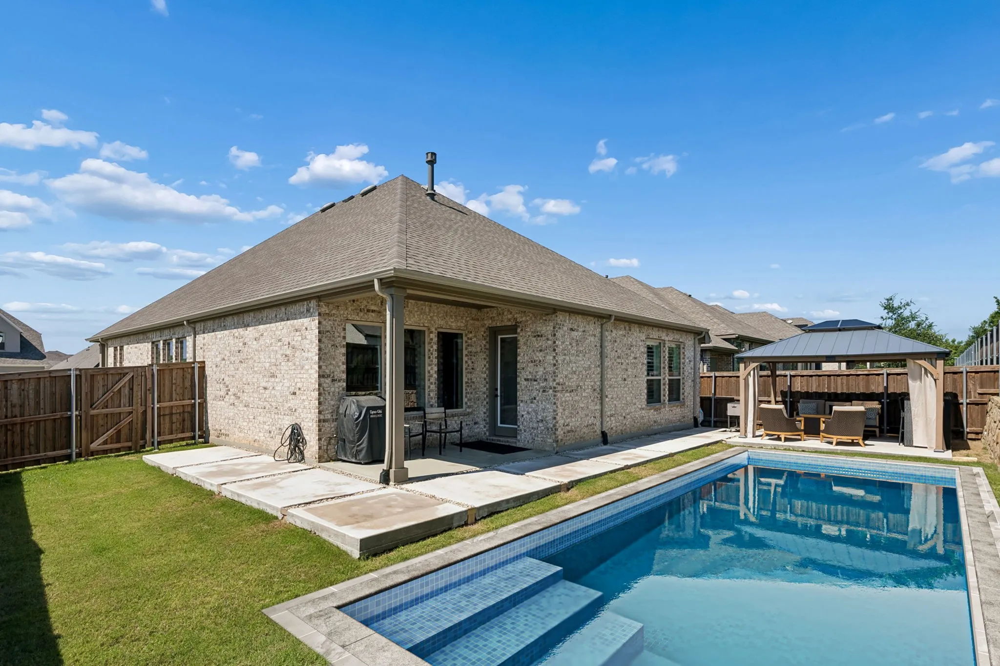 Single Family Residence For Sale in Denton County , 360 Foxthorne Way, Little Elm, Texas 75068, 3 Bedroom, 2 Bathroom, 2 Garage spaces, 2,200 Sqft, built in 2022, mls#21380638, Real Estate Agent in Little Elm, Homes For Sale in Denton county, Homes For Sale in Little Elm, Realtor in Little Elm Texas, Real Estate Brokerage Independent Realty Texas, Luminita Cordes Realtor