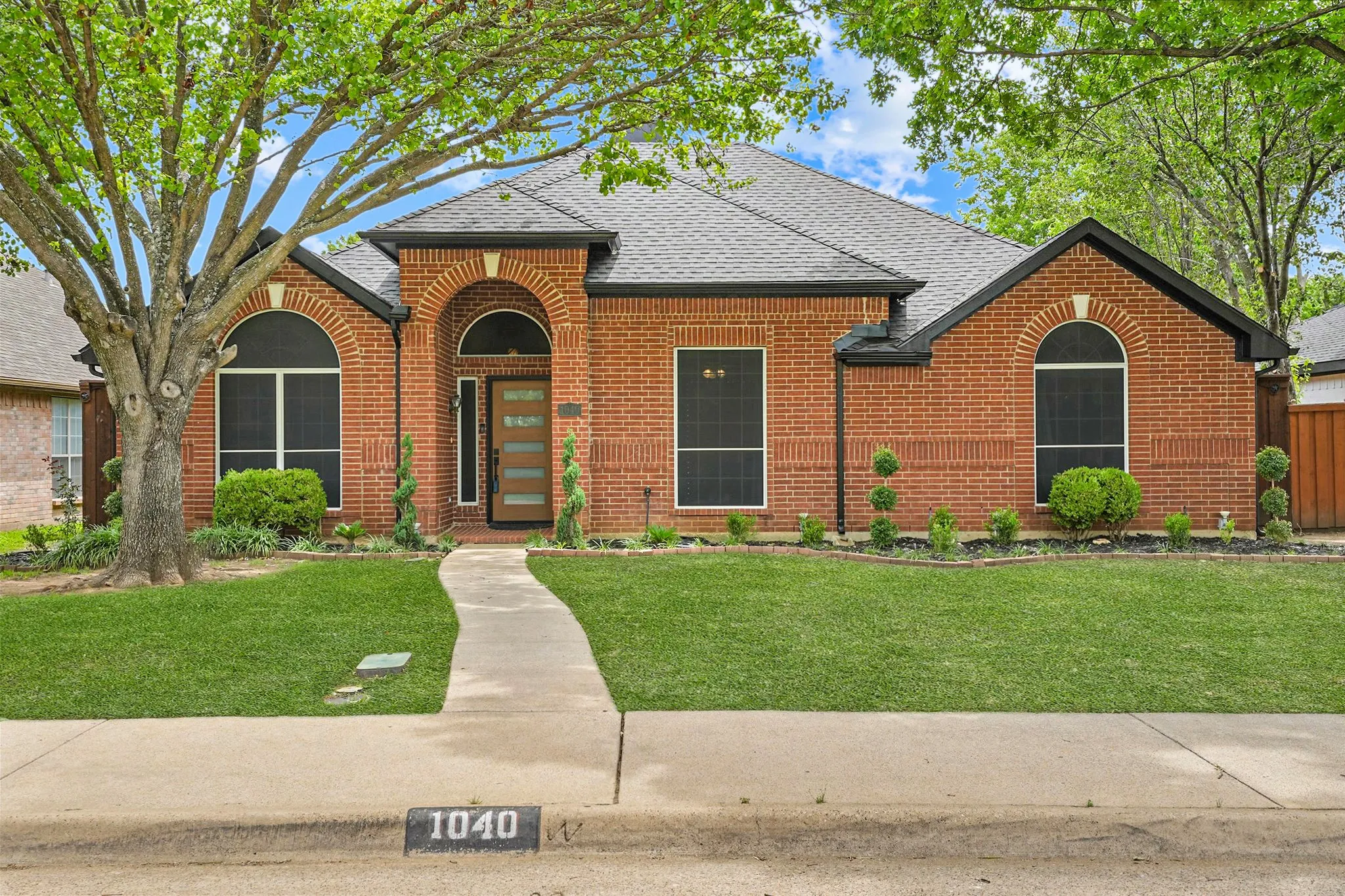 Single Family Residence For Sale