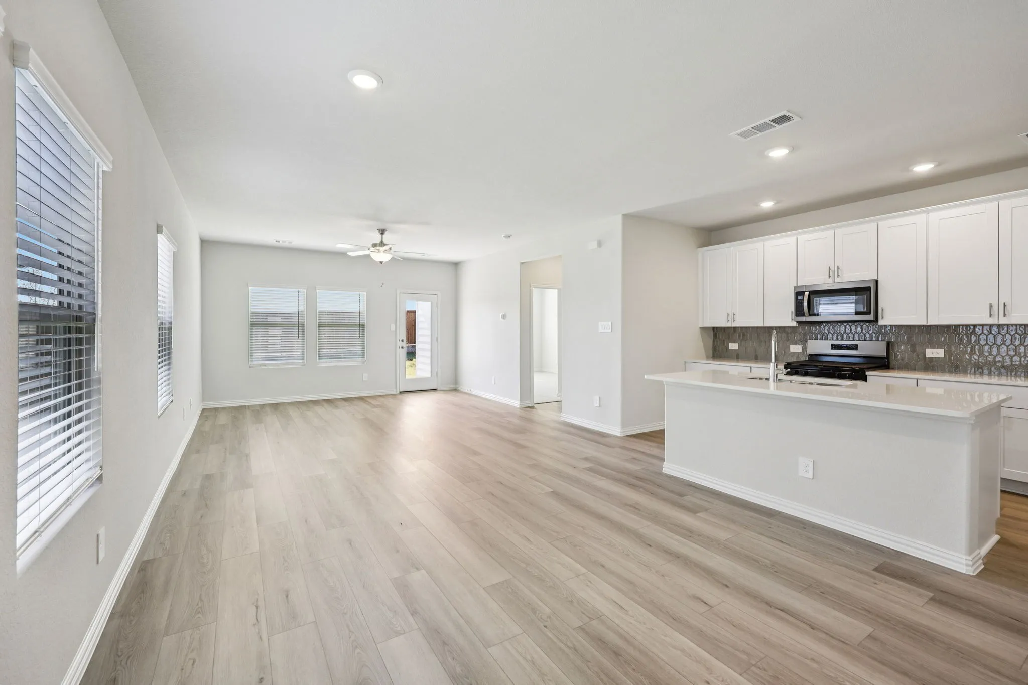 Photo is not of the actual home, but is an inspirational photo of builder’s model home and may depict options, furnishings, and/or decorator features that are not included.
