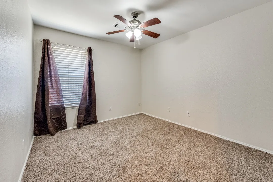 Single Family Residence For Rent in Tarrant County , 3625 Garden Springs Drive, Fort Worth, Texas 76123, 3 Bedroom, 2 Bathroom, 2 Garage spaces, 1,345 Sqft, built in 1994, mls#21386156, Real Estate Agent in Fort Worth, Homes For Rent in Tarrant county, Homes For Rent in Fort Worth, Realtor in Fort Worth Texas, Real Estate Brokerage Independent Realty Texas, Luminita Cordes Realtor