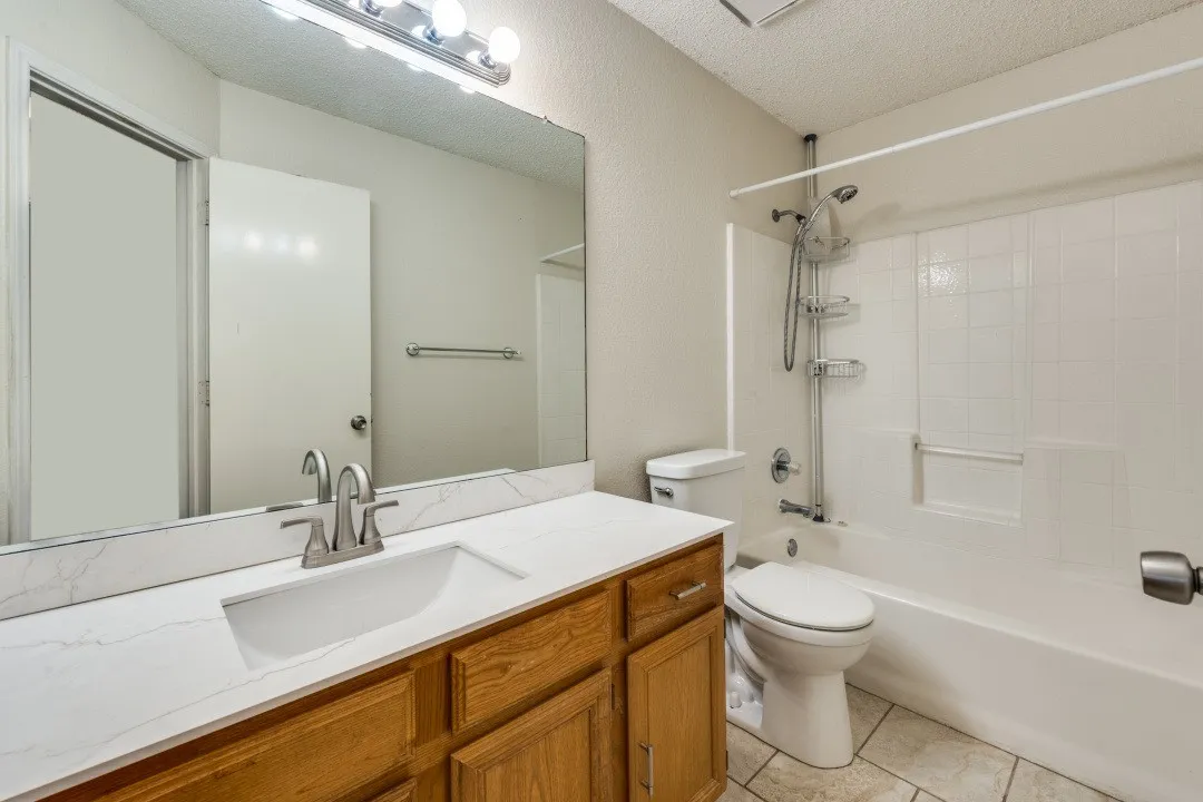 Single Family Residence For Rent in Tarrant County , 3625 Garden Springs Drive, Fort Worth, Texas 76123, 3 Bedroom, 2 Bathroom, 2 Garage spaces, 1,345 Sqft, built in 1994, mls#21386156, Real Estate Agent in Fort Worth, Homes For Rent in Tarrant county, Homes For Rent in Fort Worth, Realtor in Fort Worth Texas, Real Estate Brokerage Independent Realty Texas, Luminita Cordes Realtor
