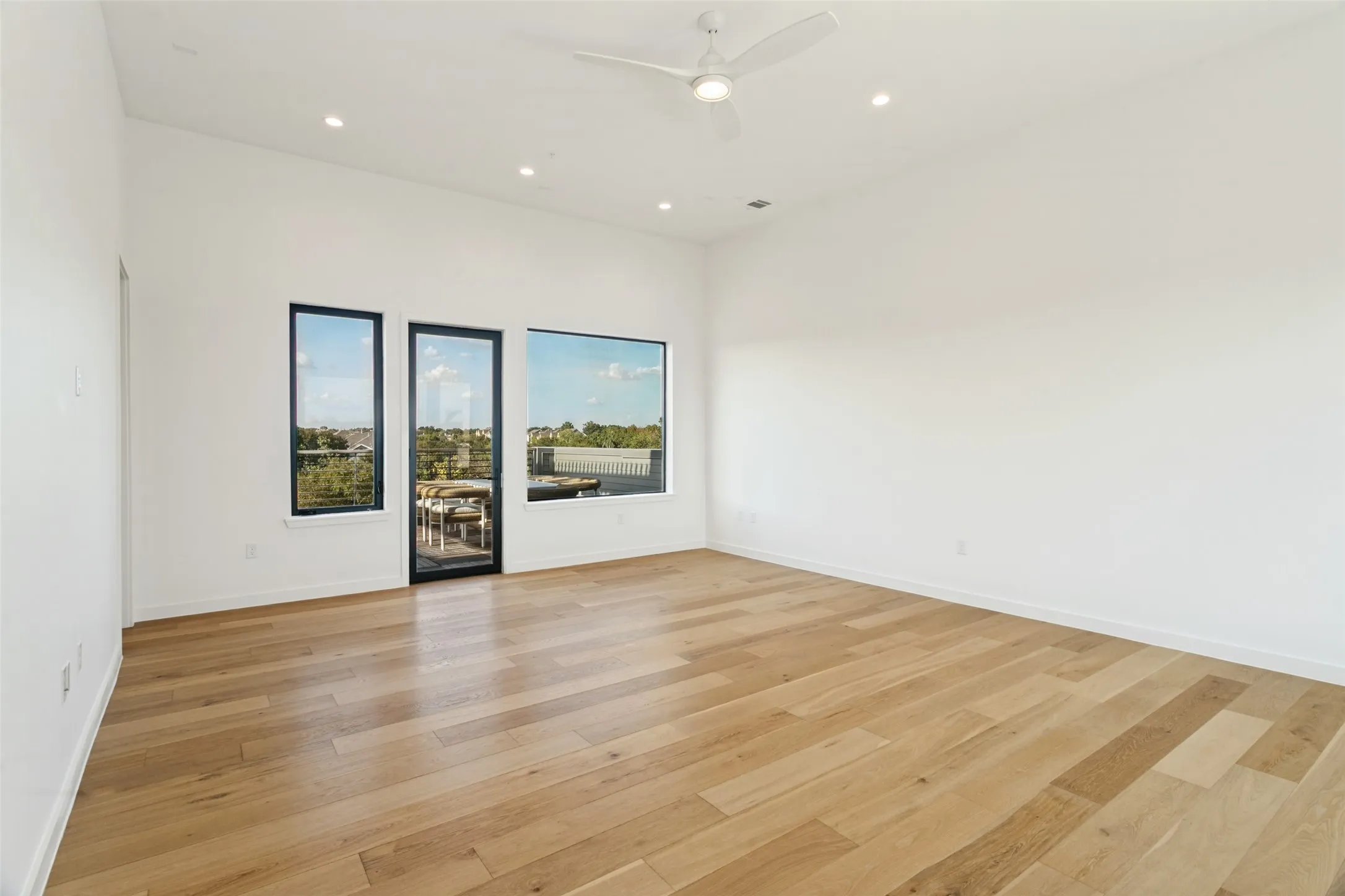 One of the doorways leading out to the 35x10 roof top terrace.