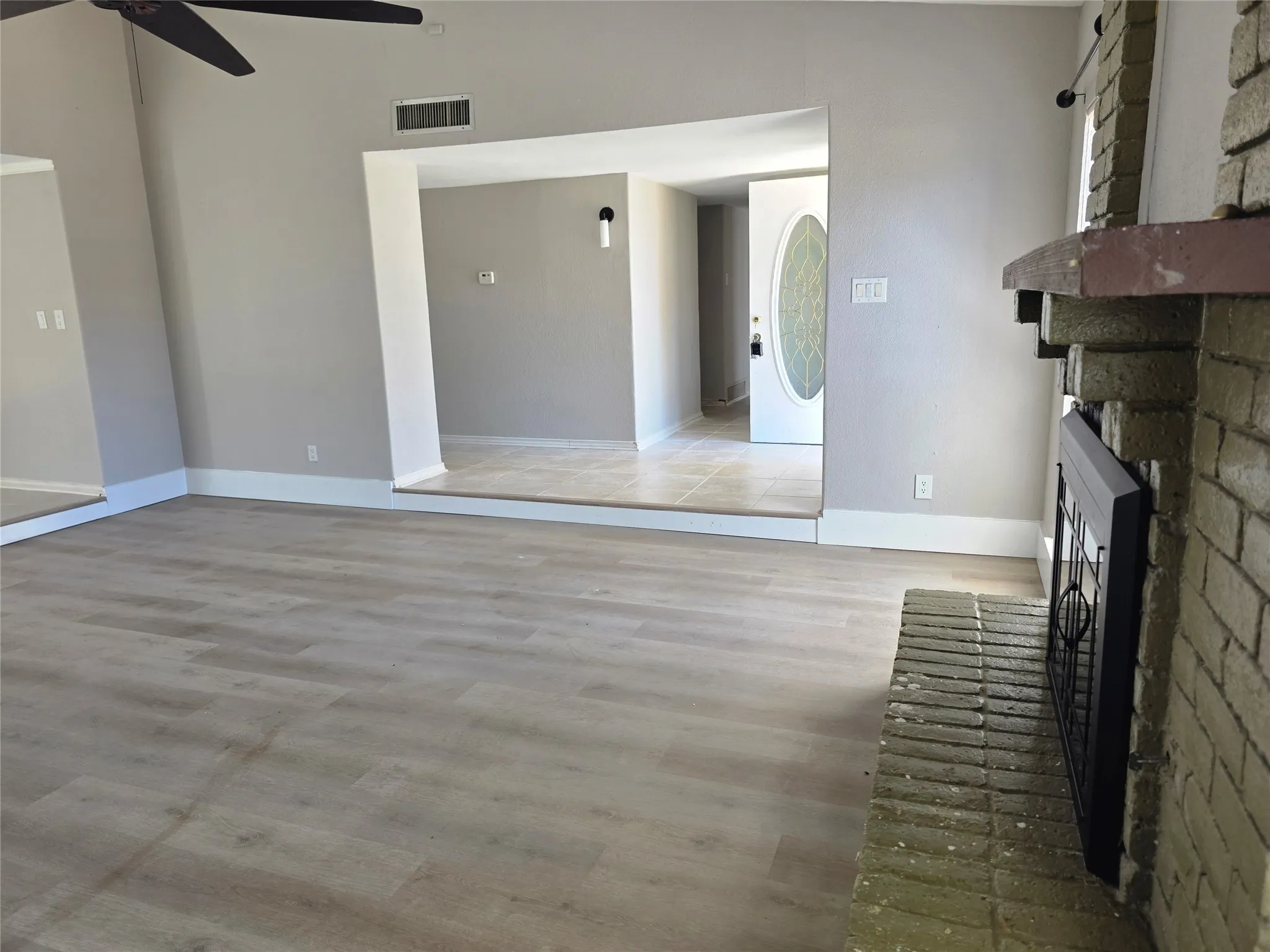 Single Family Residence For Rent in Denton County , 5148 Reed Drive, The Colony, Texas 75056, 4 Bedroom, 2 Bathroom, 2 Garage spaces, 1,881 Sqft, built in 1978, mls#21365083, Real Estate Agent in The Colony, Homes For Rent in Denton county, Homes For Rent in The Colony, Realtor in The Colony Texas, Real Estate Brokerage Independent Realty Texas, Luminita Cordes Realtor
