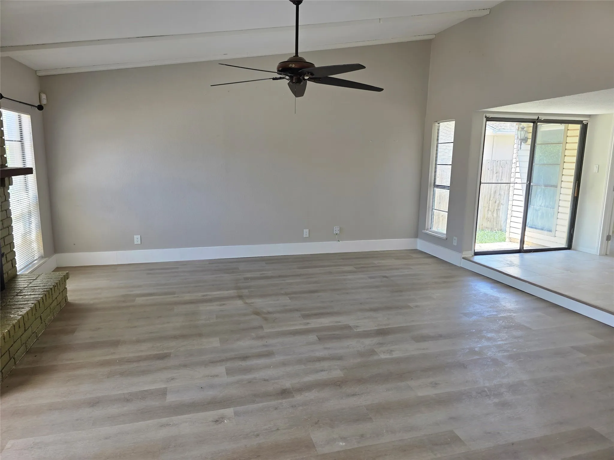 Single Family Residence For Rent in Denton County , 5148 Reed Drive, The Colony, Texas 75056, 4 Bedroom, 2 Bathroom, 2 Garage spaces, 1,881 Sqft, built in 1978, mls#21365083, Real Estate Agent in The Colony, Homes For Rent in Denton county, Homes For Rent in The Colony, Realtor in The Colony Texas, Real Estate Brokerage Independent Realty Texas, Luminita Cordes Realtor